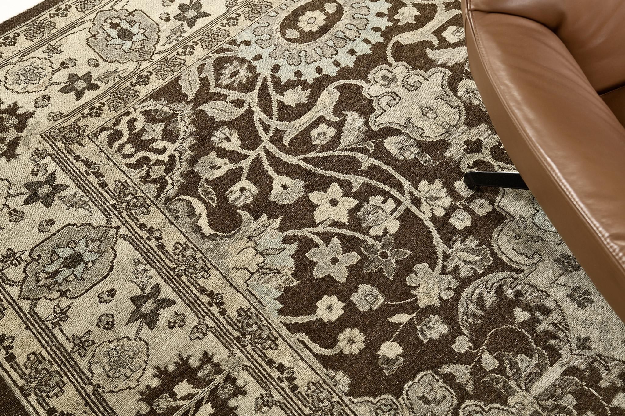 Mehraban Vintage Style Mahal Revival Rapture Collection Rug In New Condition For Sale In WEST HOLLYWOOD, CA