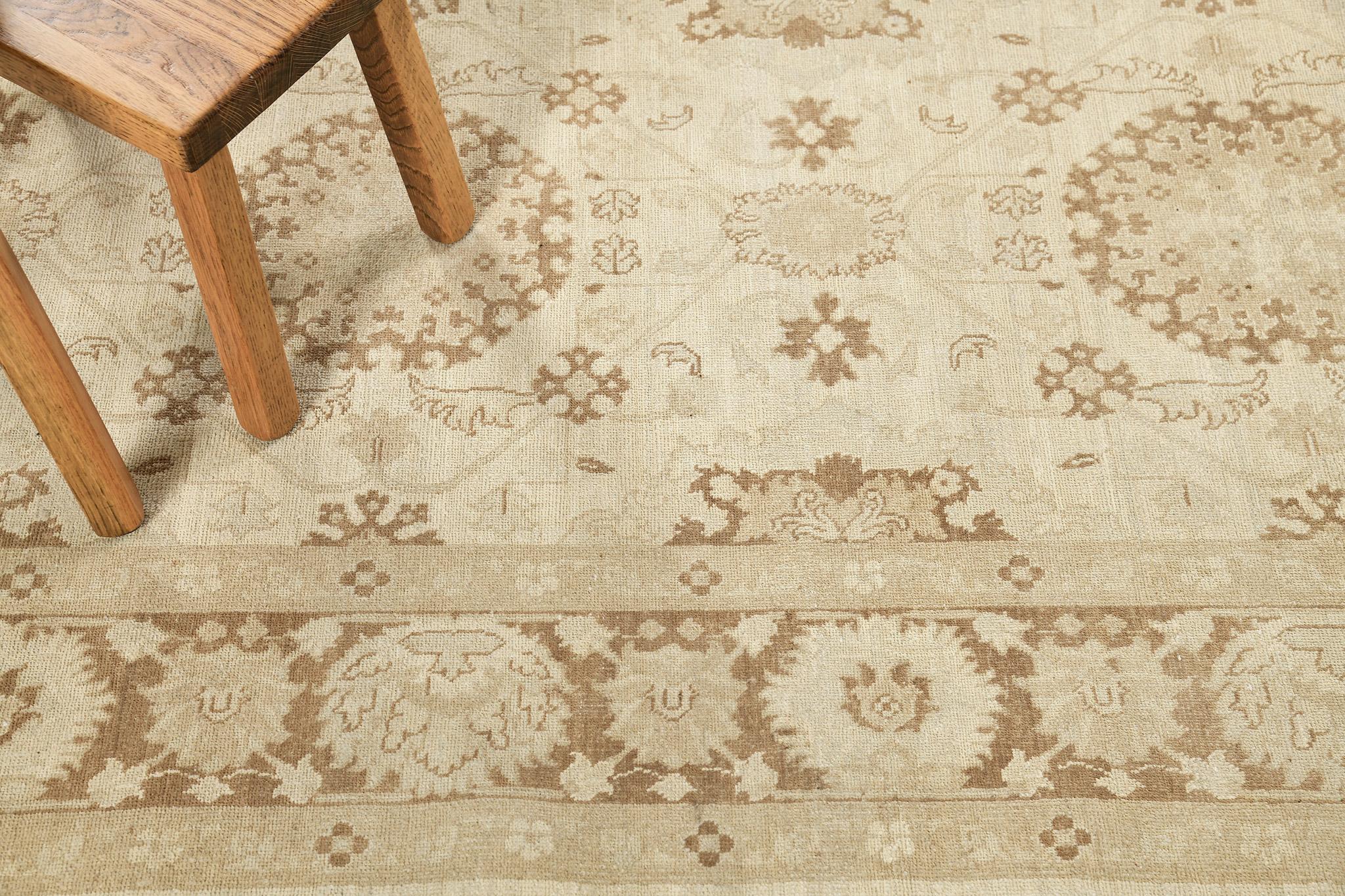 Mehraban Vintage Style Mahal Style Rug Rapture Collection D5137 For Sale 3