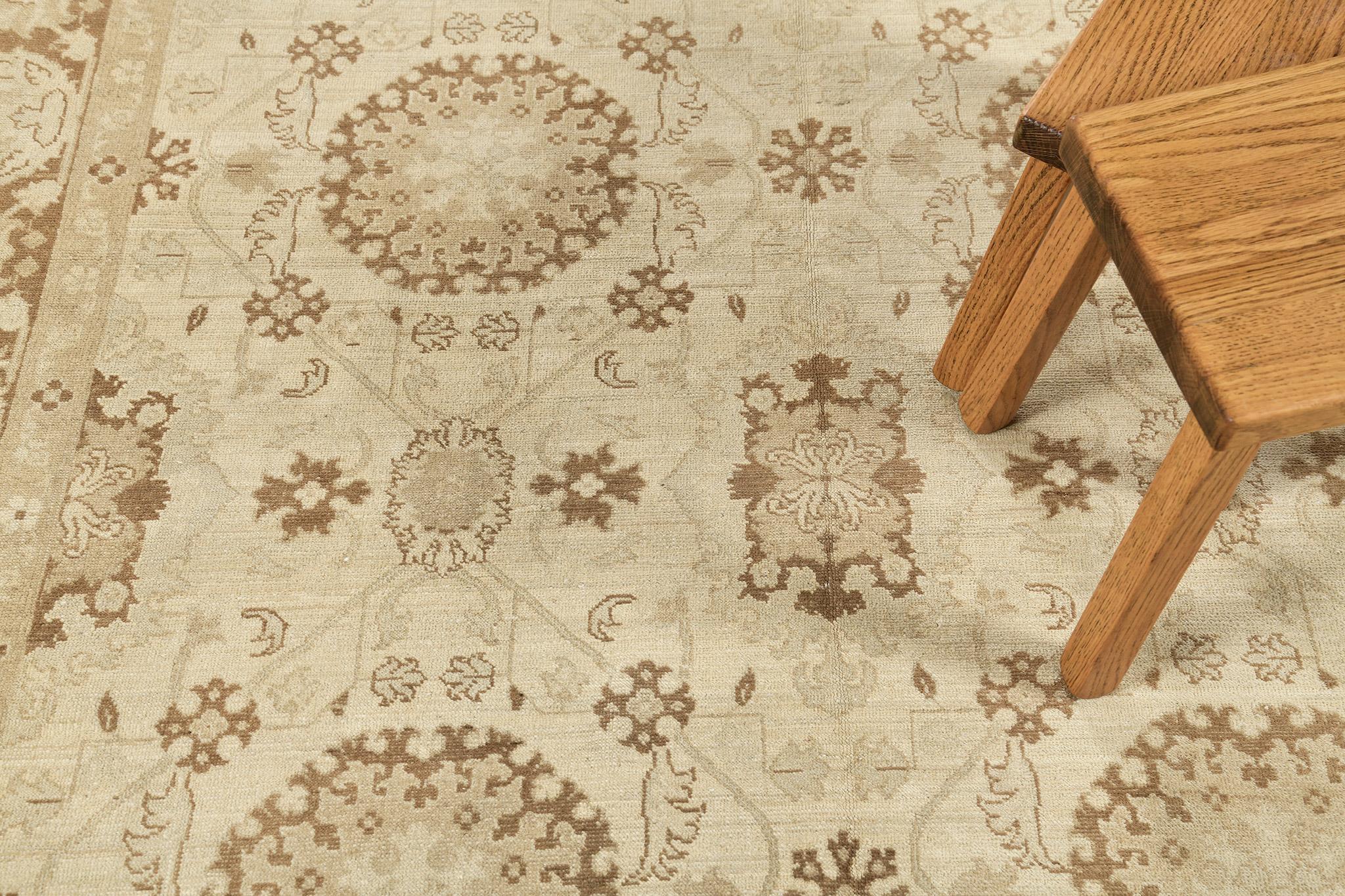 Wool Mehraban Vintage Style Mahal Style Rug Rapture Collection D5137 For Sale