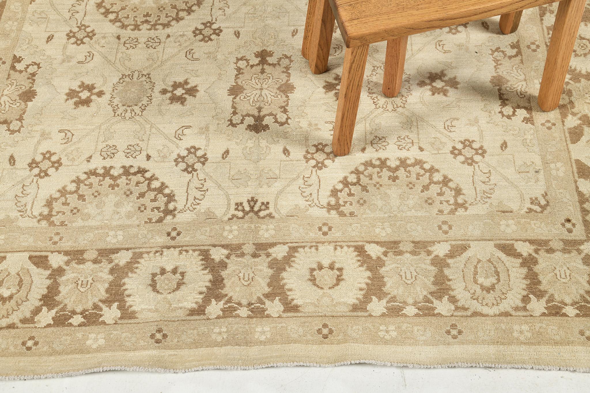 Mehraban Vintage Style Mahal Style Rug Rapture Collection D5137 For Sale 1