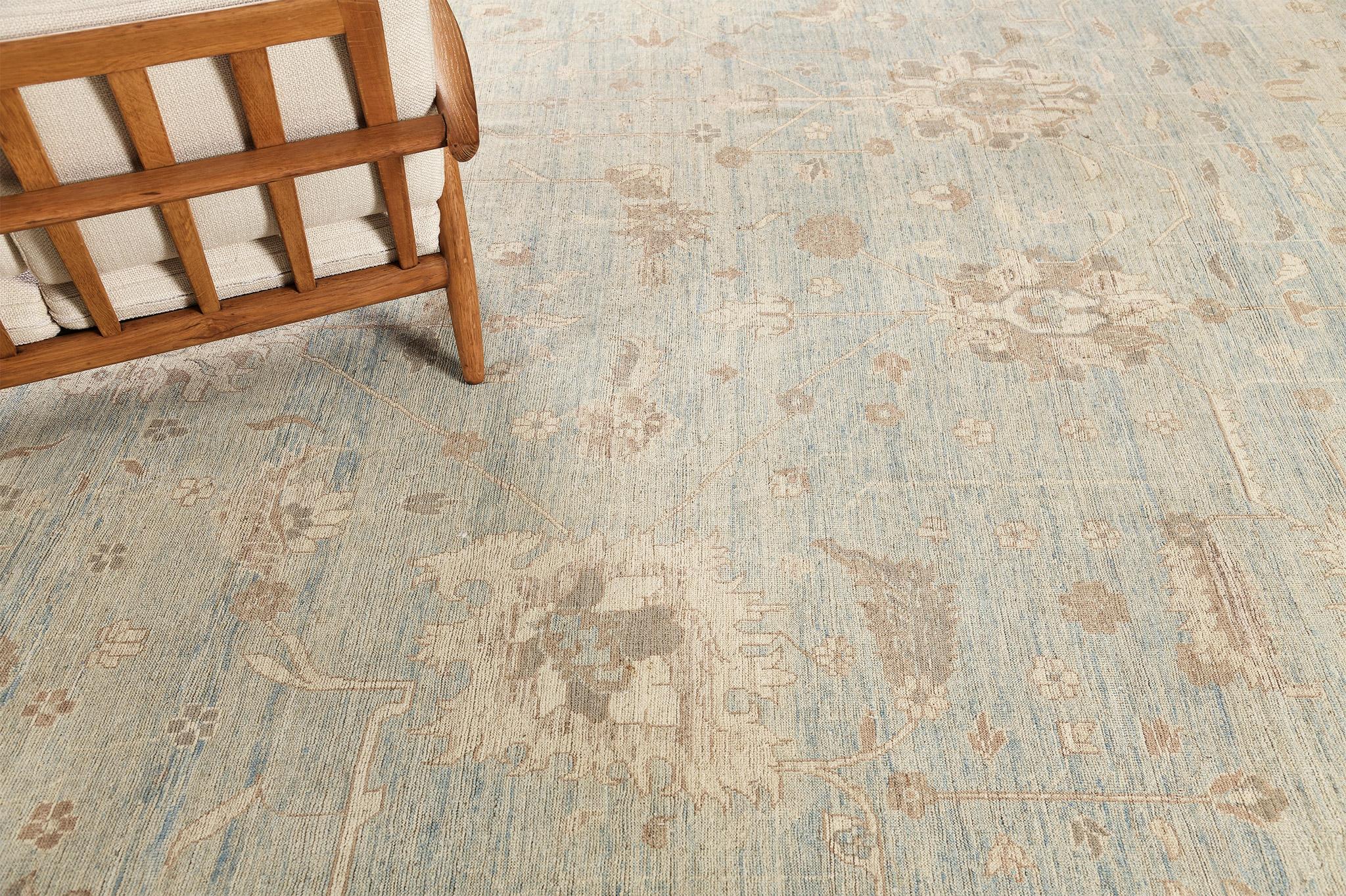 Mehraban Rugs in stile vintage Oushak Re-Creation Collection Safira in vendita 6