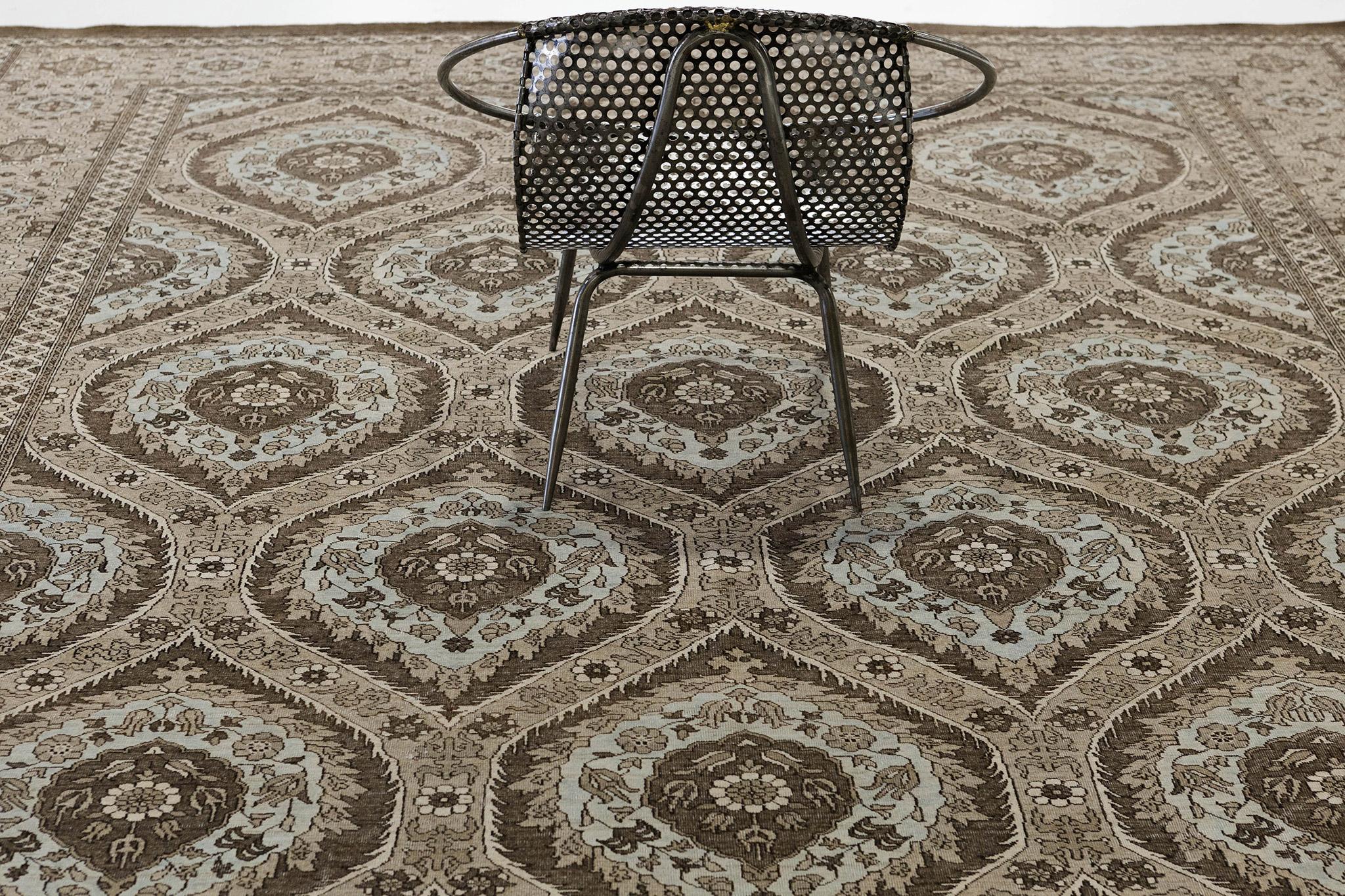 Afghano Mehraban Rugs con design a pannelli in stile vintage D5380 in vendita