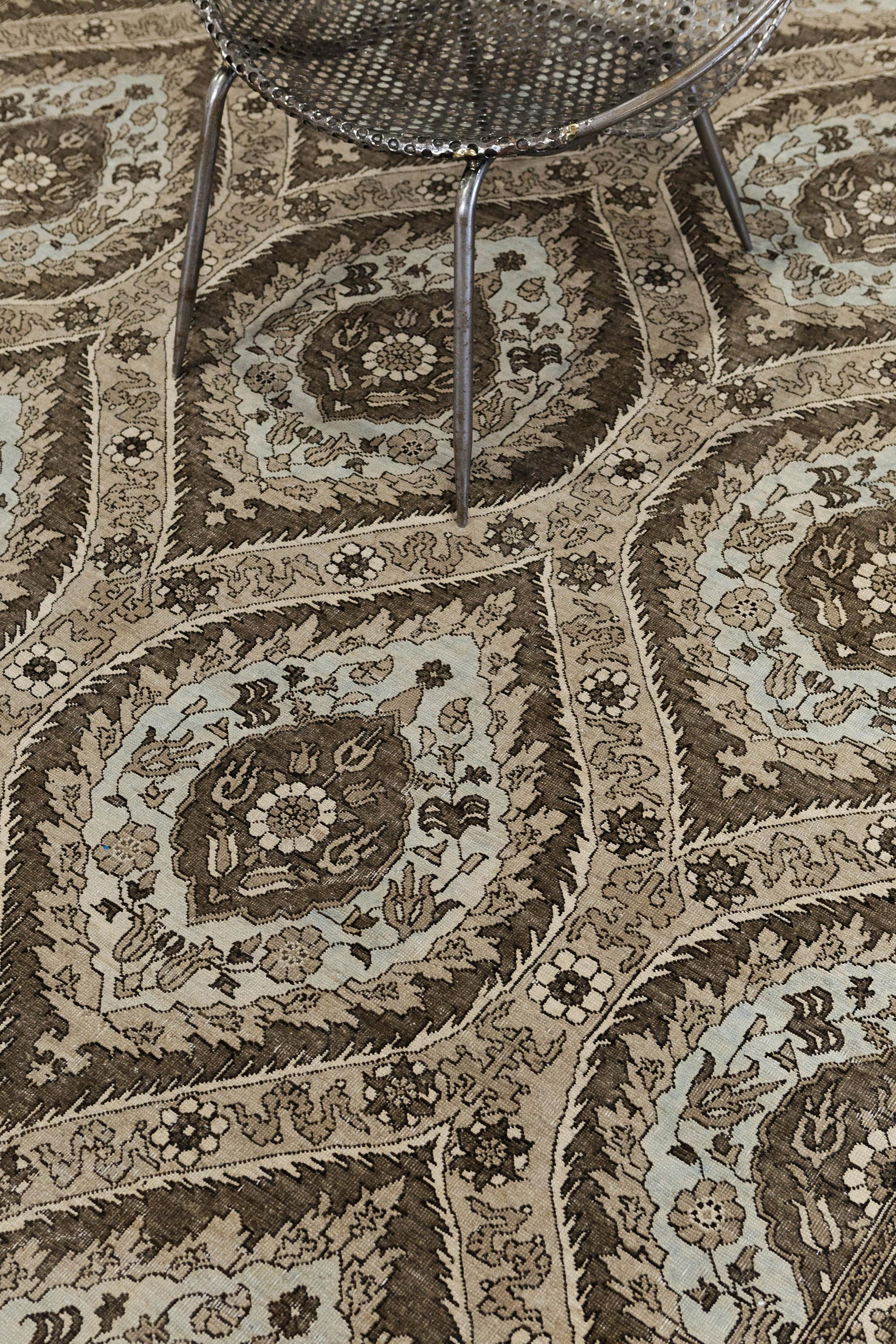 Lana Mehraban Rugs con design a pannelli in stile vintage D5380 in vendita
