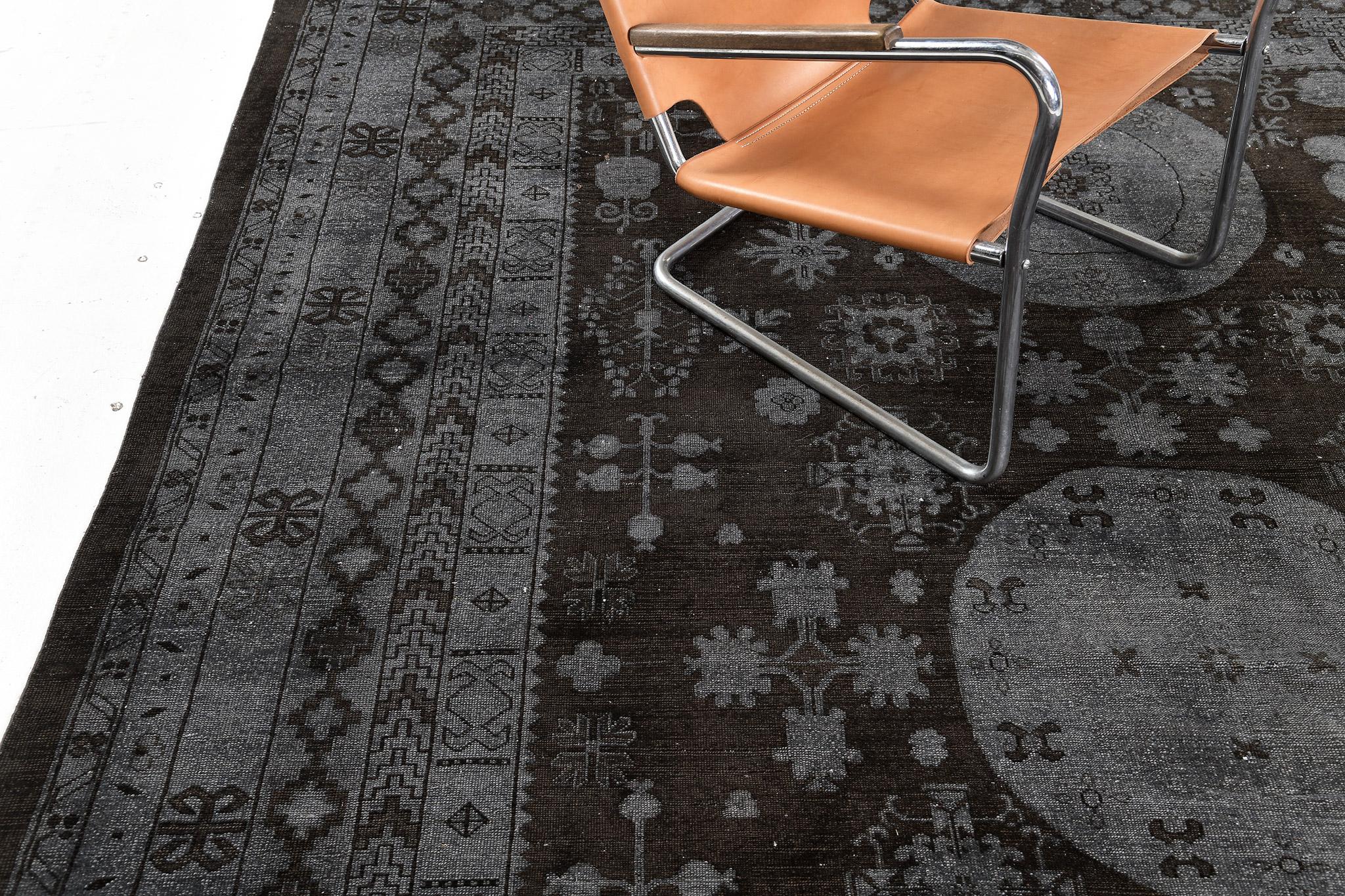Mehraban Vintage- Rapture-Kollektion D5430 (Wolle) im Angebot