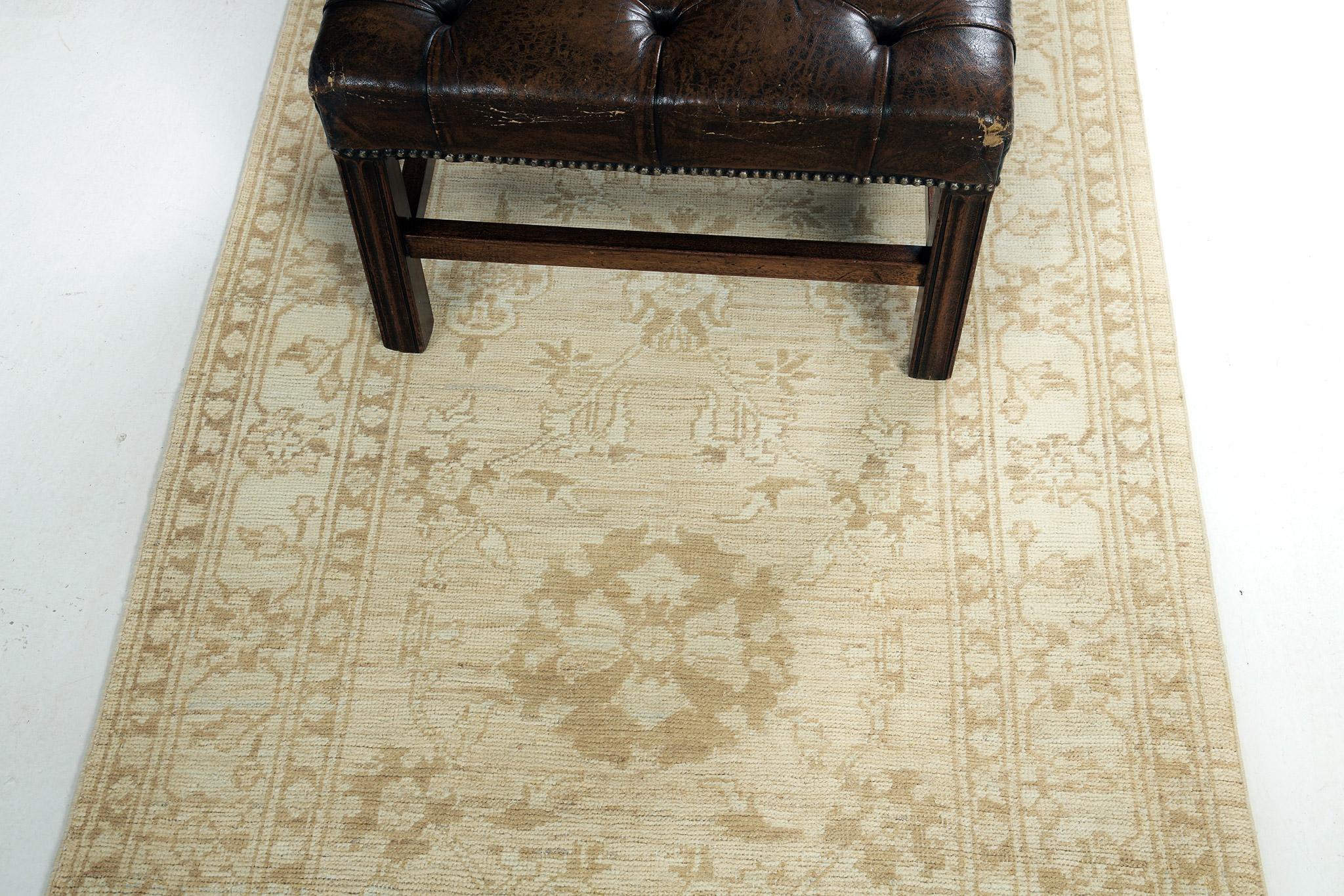 Annodato a mano Runner di design Sultanabad della collezione Rapture in stile vintage di Mehraban in vendita
