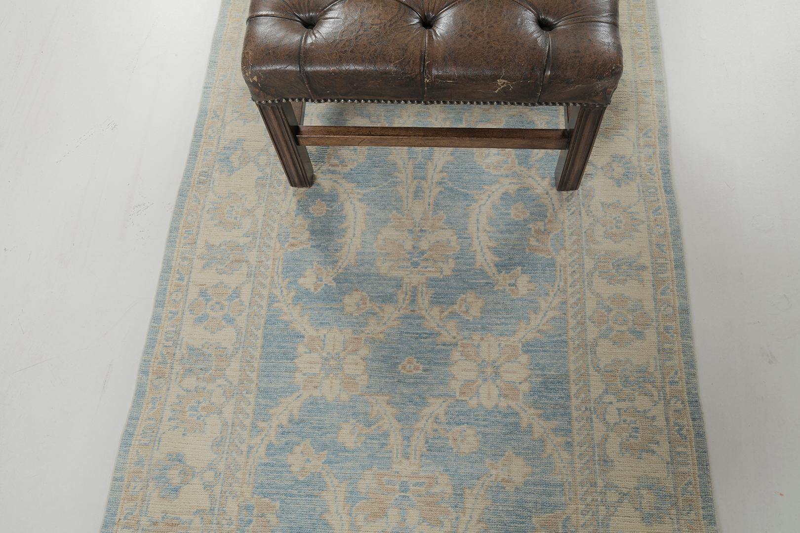 Mehraban Vintage Style Rapture Collection Sultanabad Design Runner CONTINUE In New Condition For Sale In WEST HOLLYWOOD, CA