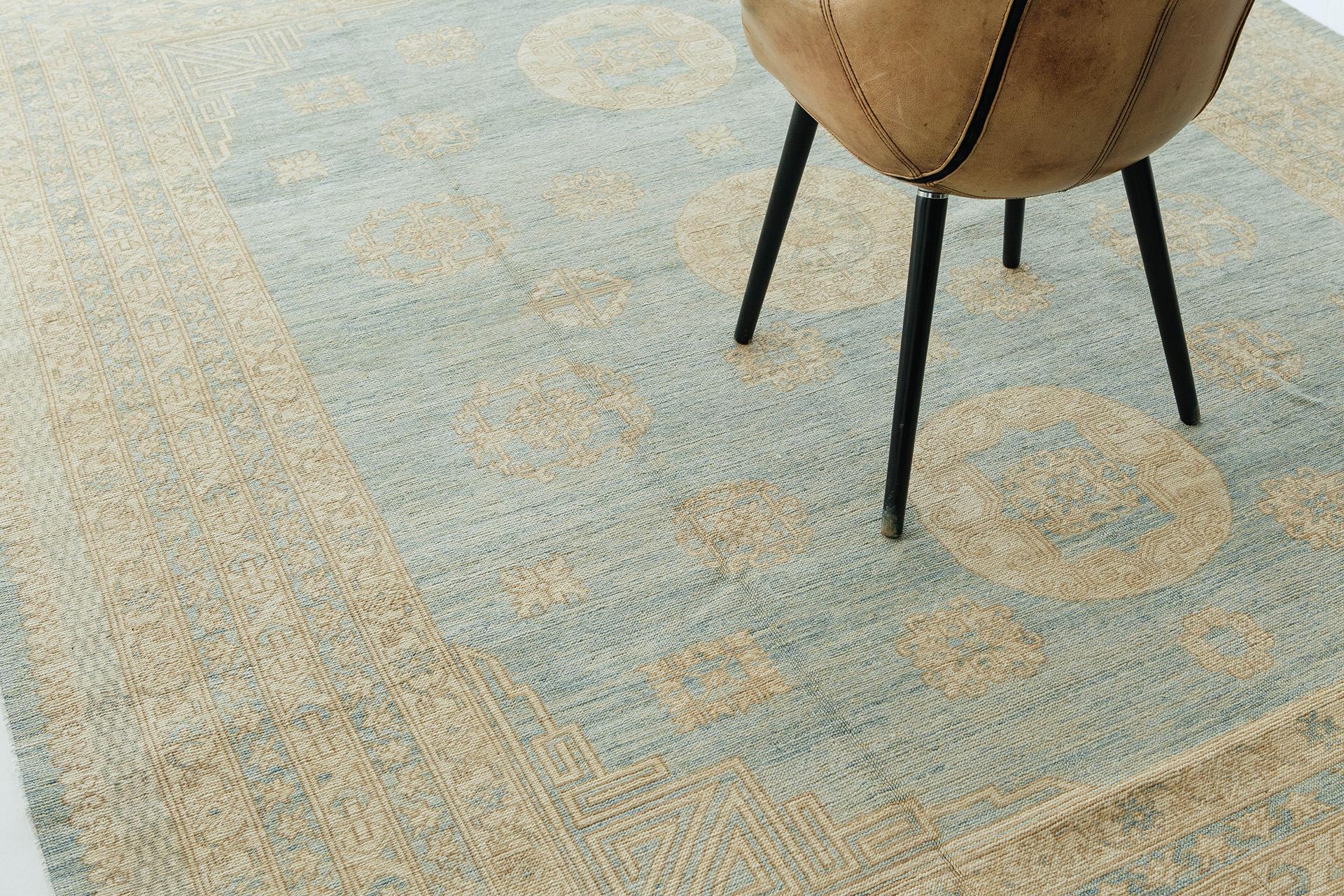 Pakistano Mehraban Rugs in stile vintage della collezione Safira, design Khotan in vendita