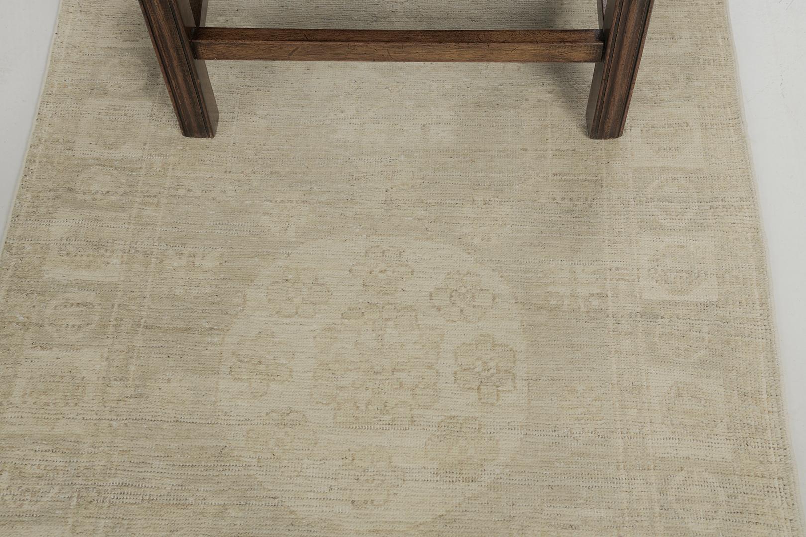 This stunning masterpiece of our Safira Collection lets your heart desire the comfortability of muted tones in the natural field of this rug. The main borders are patterned, aligned, and well-coordinated with gorgeous motifs. Three grandiose