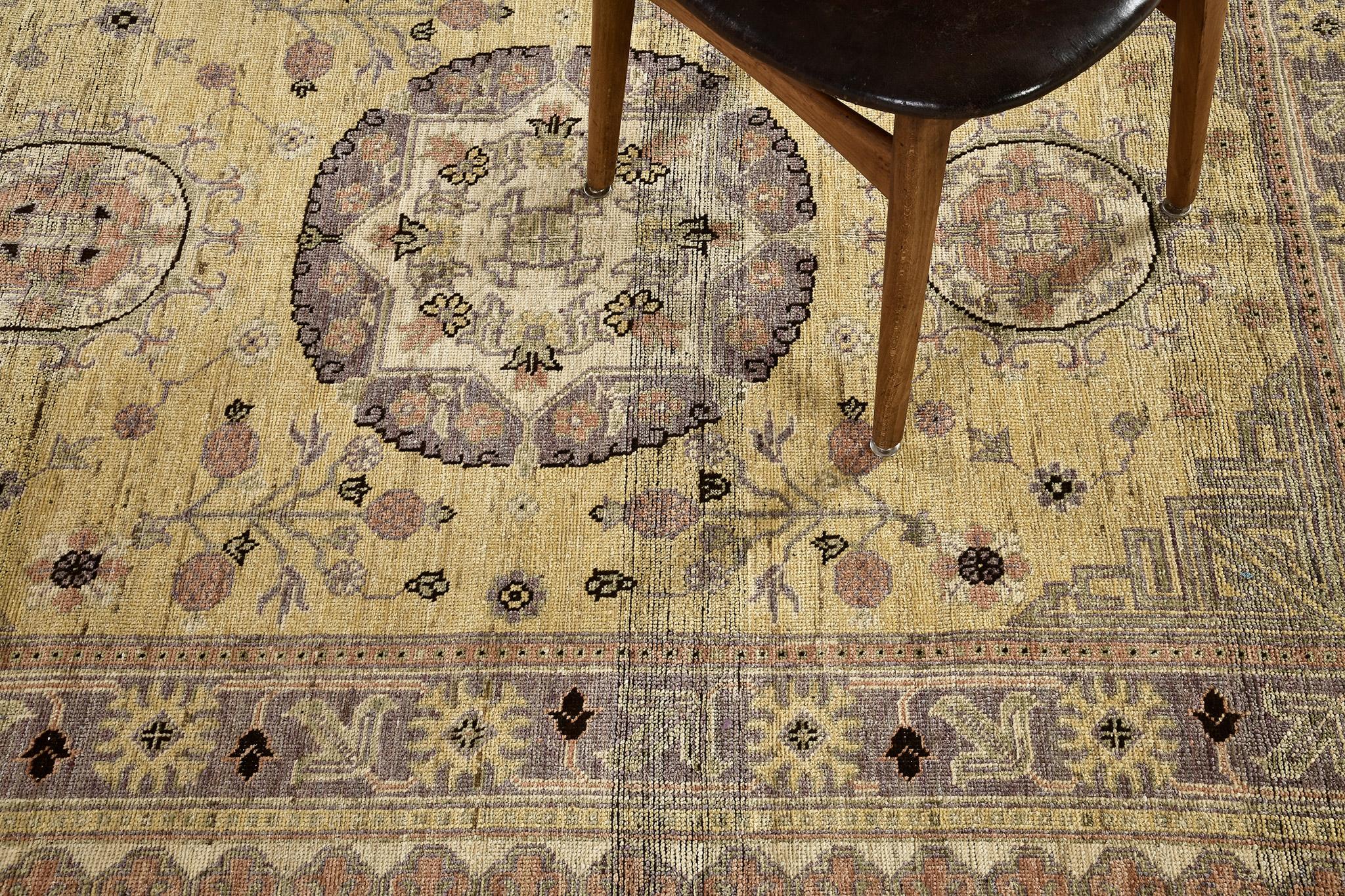 Mehraban Vintage-Teppich aus Safira-Kollektion Khotan (21. Jahrhundert und zeitgenössisch) im Angebot