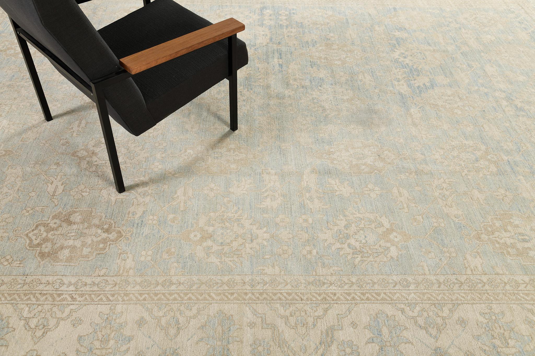 Afghan Mehraban Vintage Style Safira Collection Sultanabad Design Rug For Sale