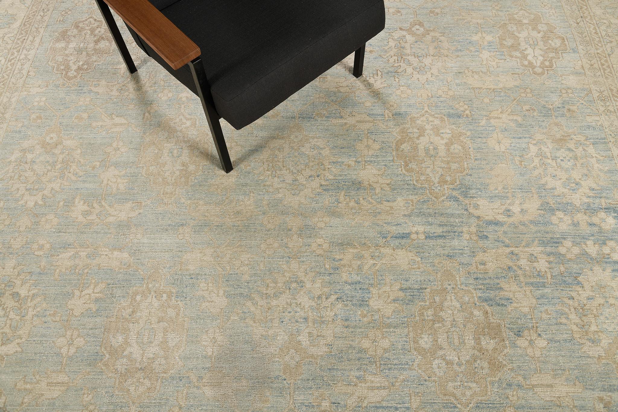 Wool Mehraban Vintage Style Safira Collection Sultanabad Design Rug For Sale