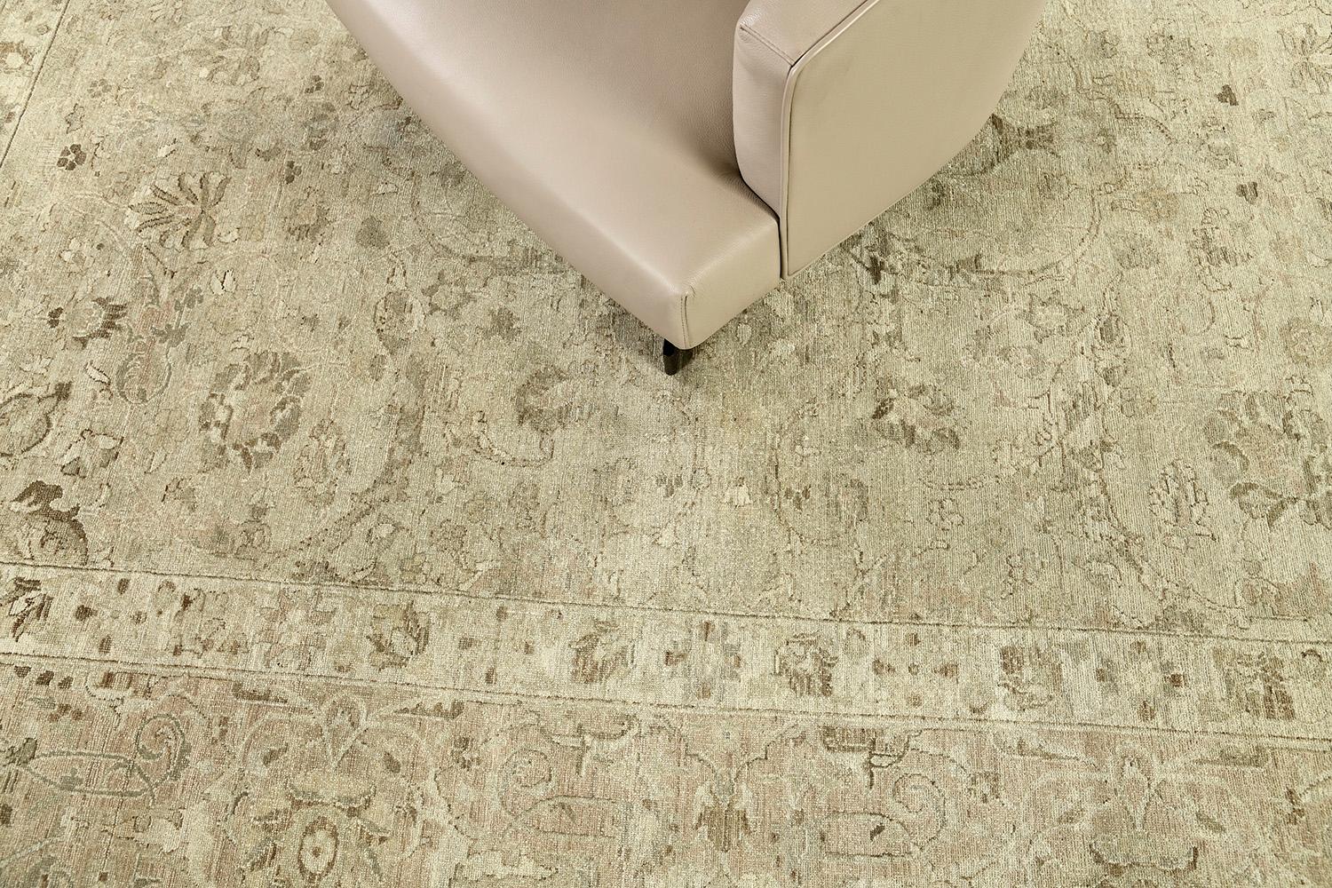 Mehraban Vintage-Teppich im Sultanabad-Stil im Zustand „Neu“ im Angebot in WEST HOLLYWOOD, CA