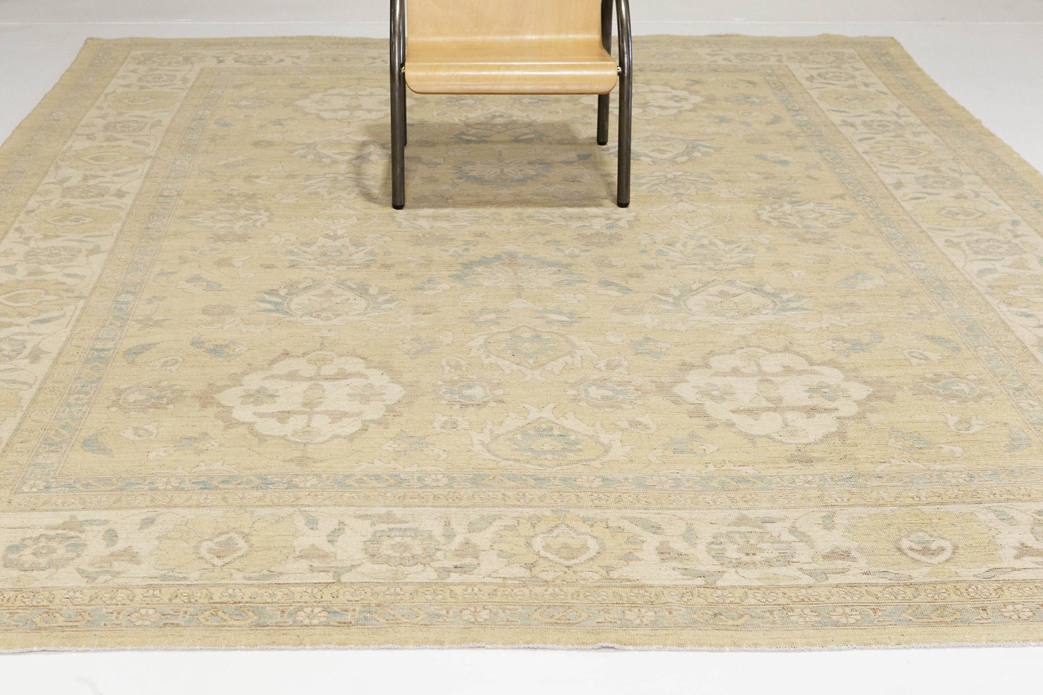 Mehraban Vintage Style Sultanabad Revival Rug In New Condition For Sale In WEST HOLLYWOOD, CA