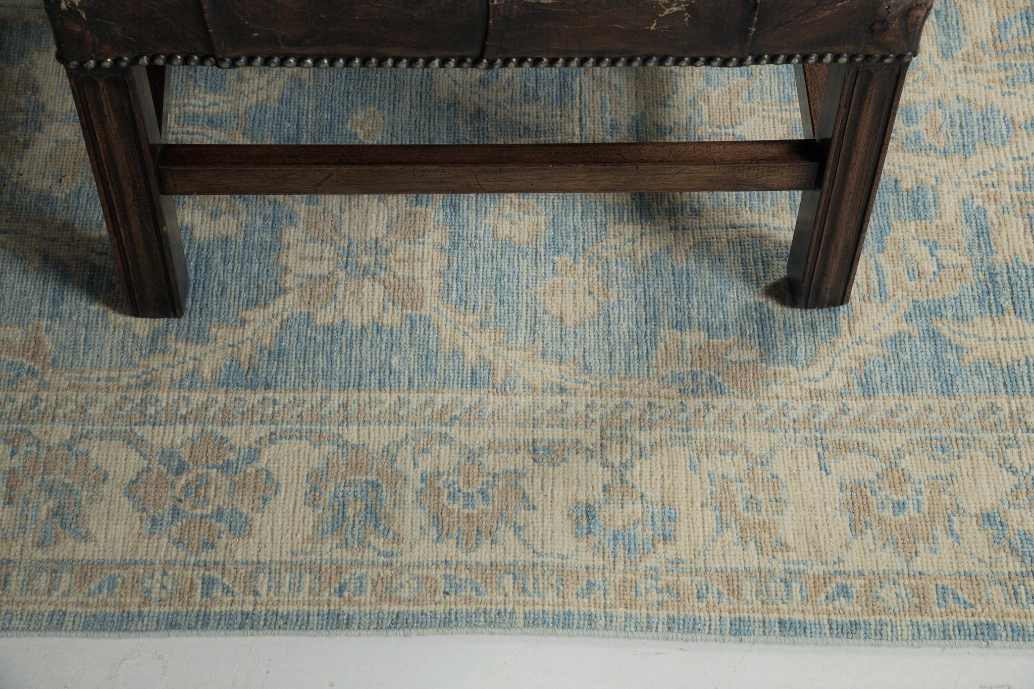 Traves de Mesa Mehraban Vintage Style Sultanabad Revival Safira Afgano en venta
