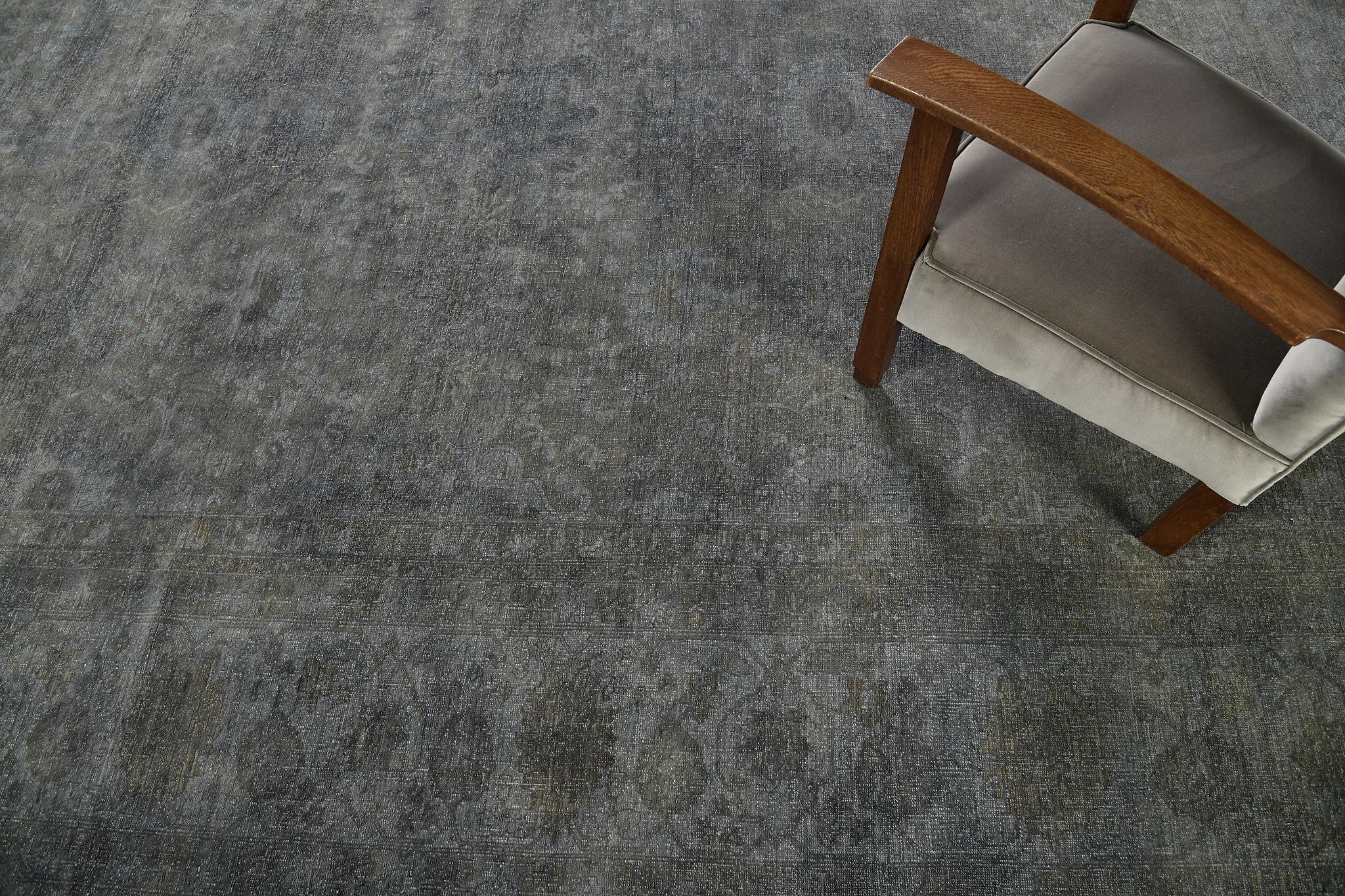 Rug Number
16052
Size
10' 2