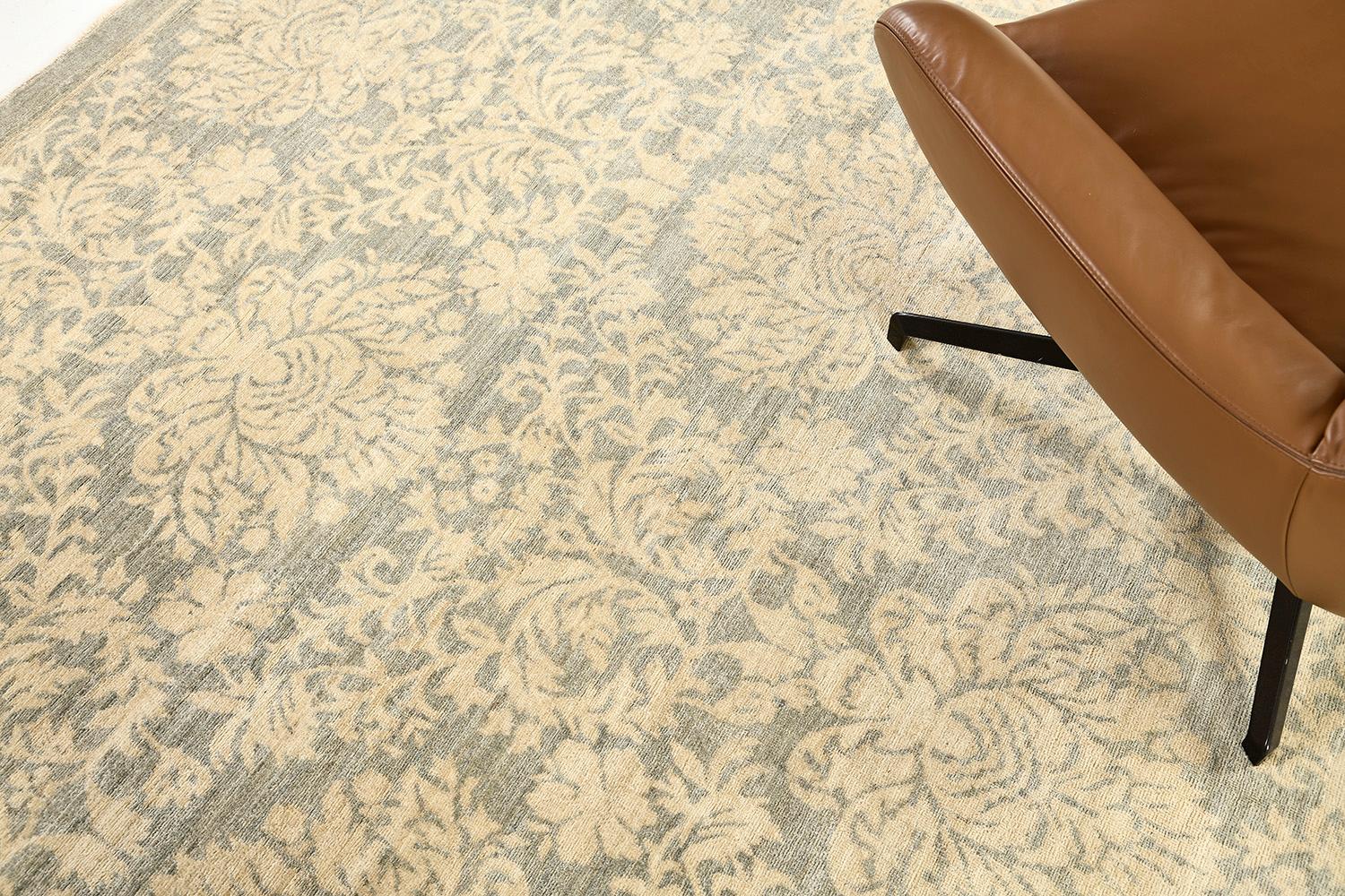 Mehraban Vintage Style Transitional Design-Teppich (21. Jahrhundert und zeitgenössisch) im Angebot