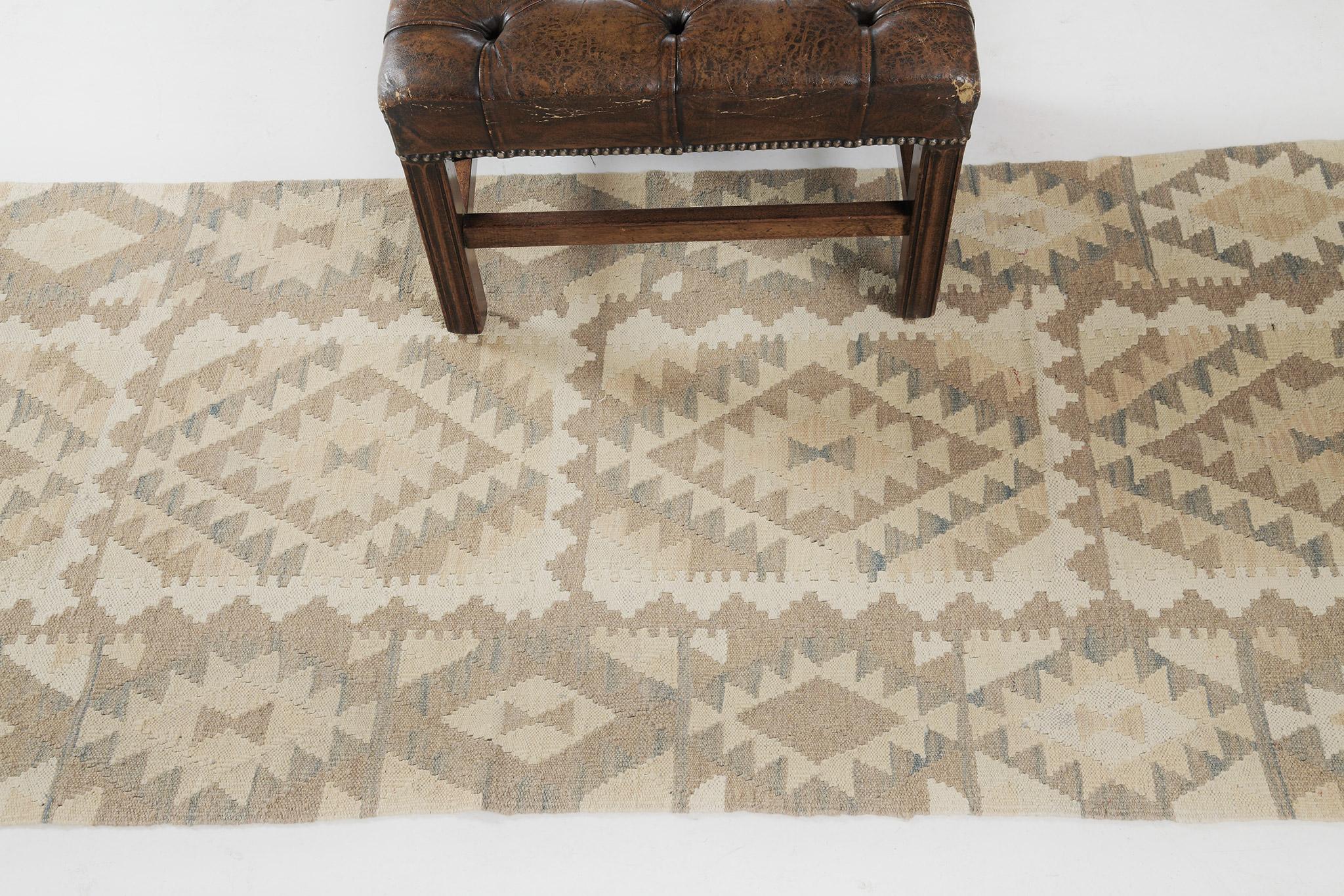 Mehraban Vintage-Stil Stammes natürlichen Farbstoff flach weben Kilim (Pakistanisch) im Angebot