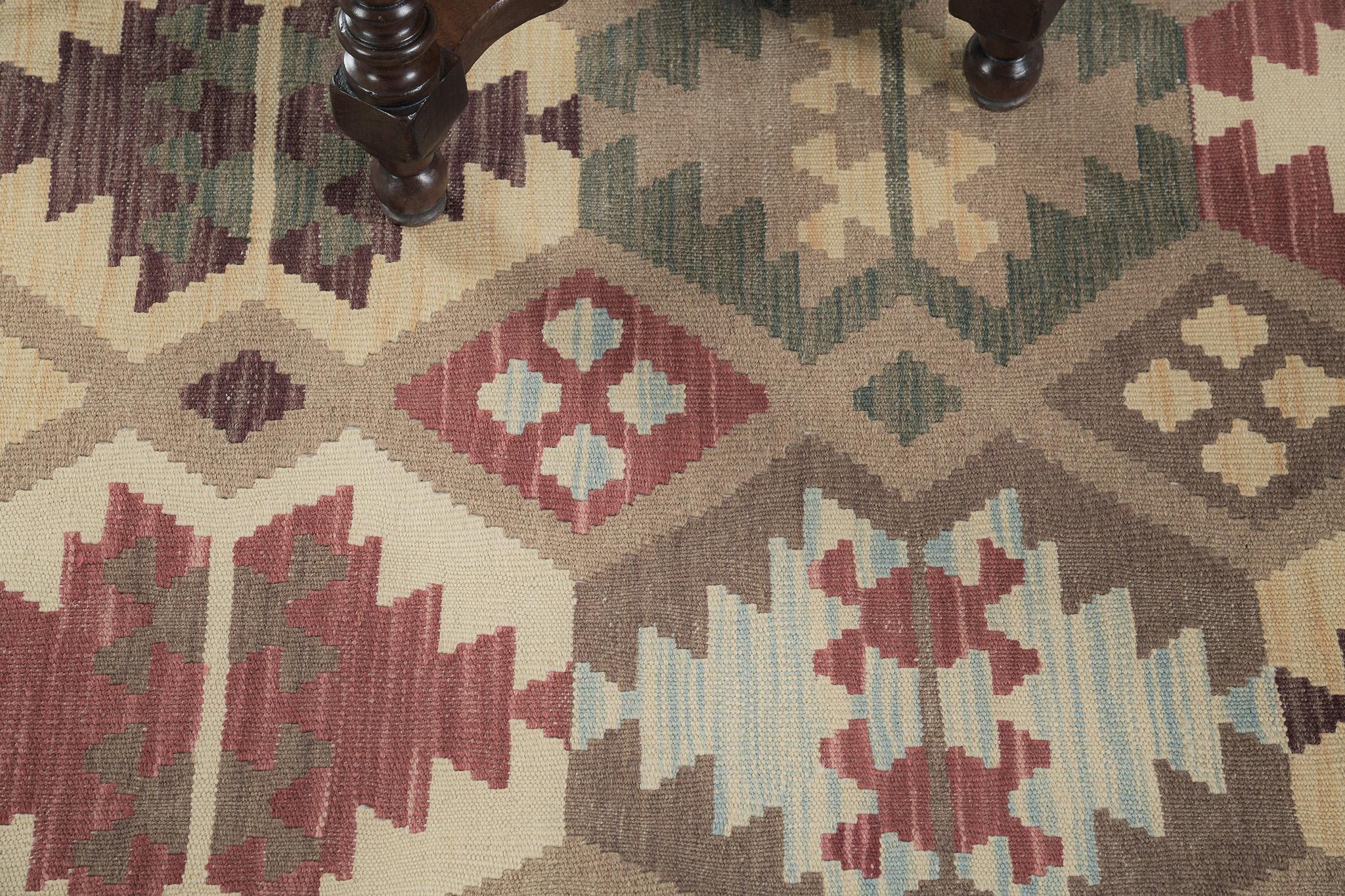 Pakistanais Mehraban - Kilim à tissage plat de style vintage en teinture naturelle, à motif tribal en vente