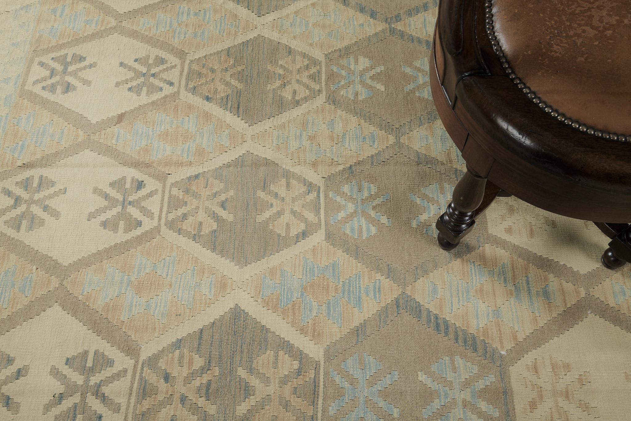 Mehraban Vintage-Stil Stammes natürlichen Farbstoff flach weben Kilim (Handgeknüpft) im Angebot