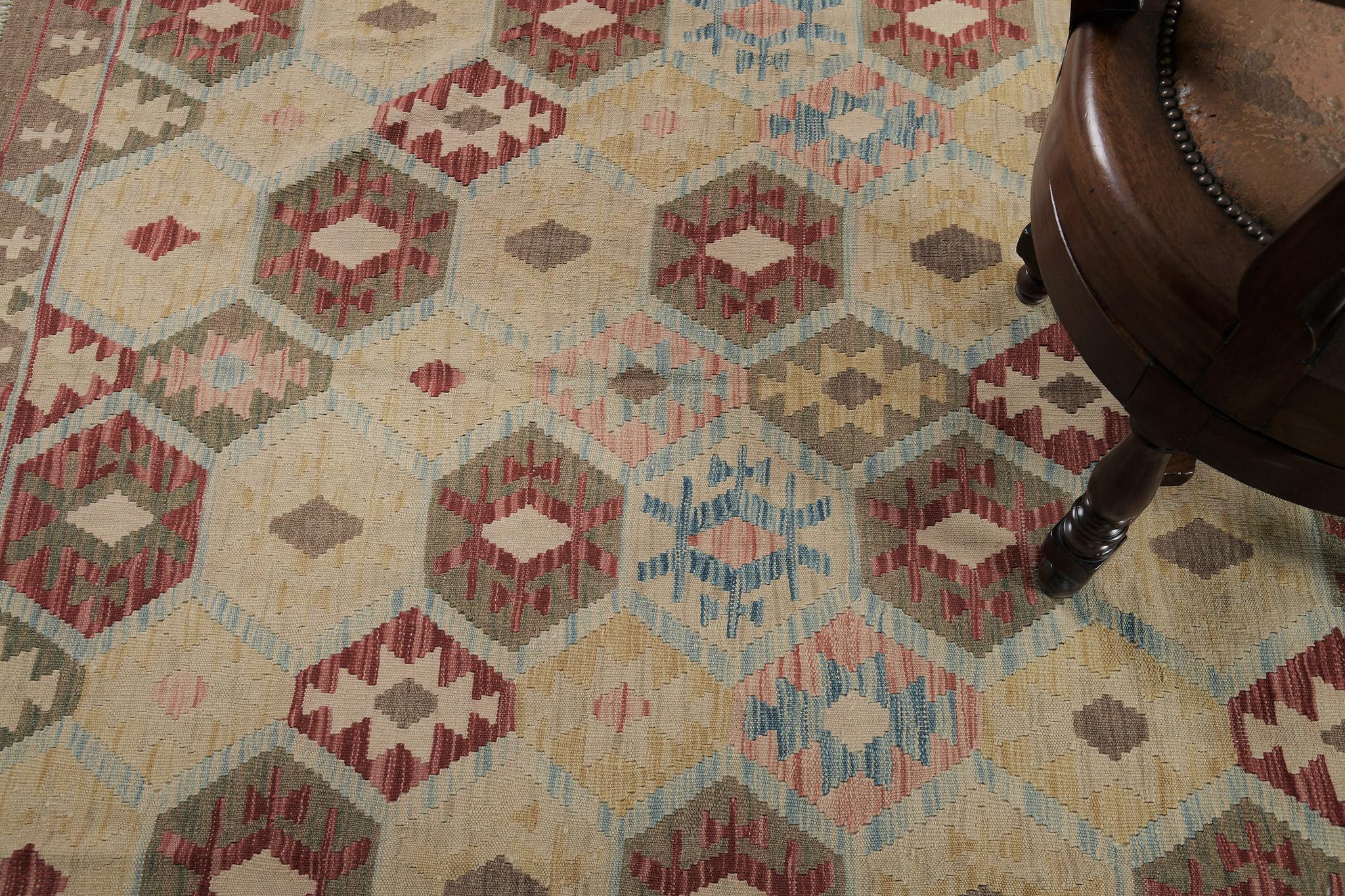 Mehraban Vintage-Stil Stammes natürlichen Farbstoff flach weben Kilim im Zustand „Hervorragend“ im Angebot in WEST HOLLYWOOD, CA