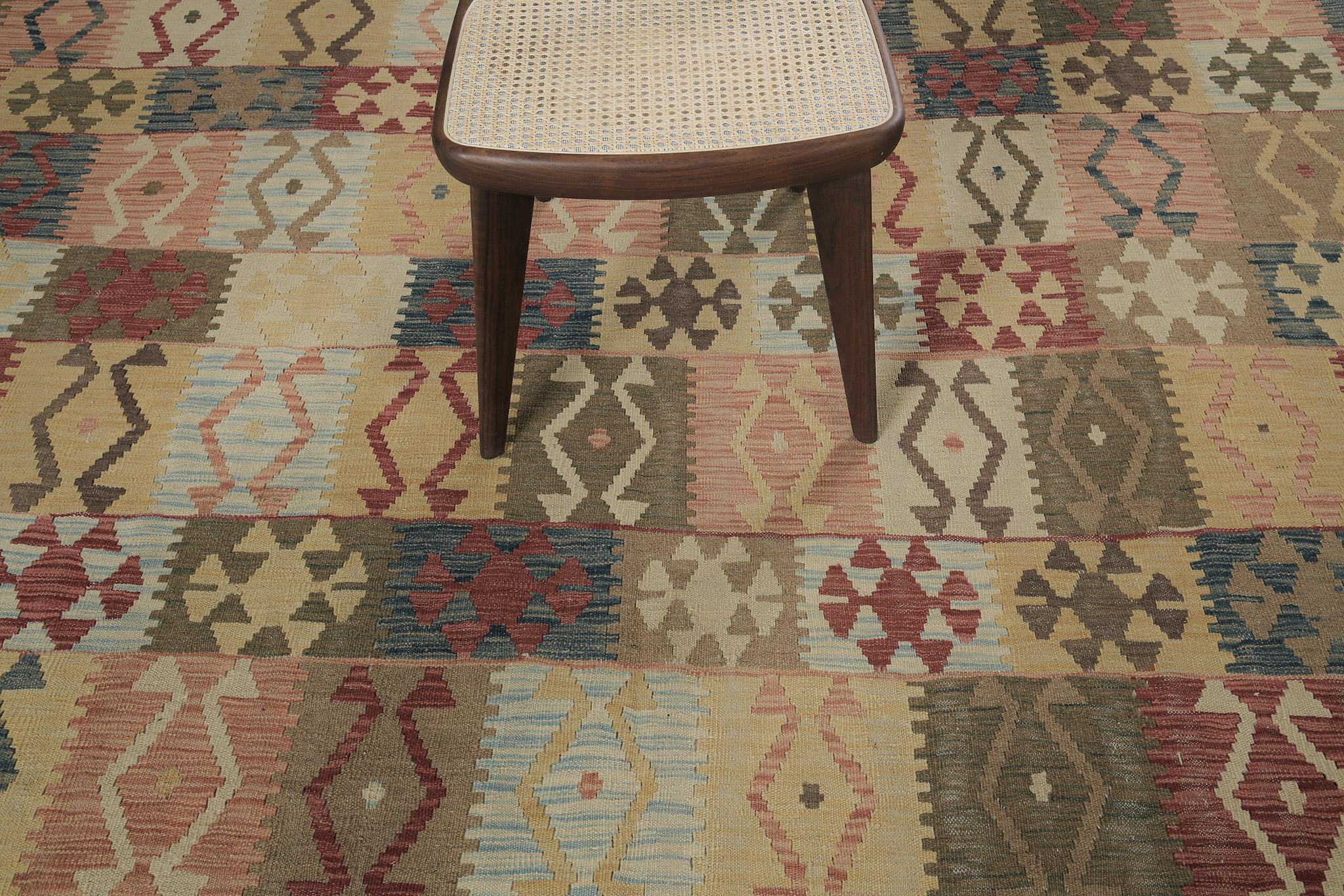 Mehraban Kilim Tribal Estilo Vintage Tejido Plano Tinte Natural en Nuevo estado para la venta en WEST HOLLYWOOD, CA