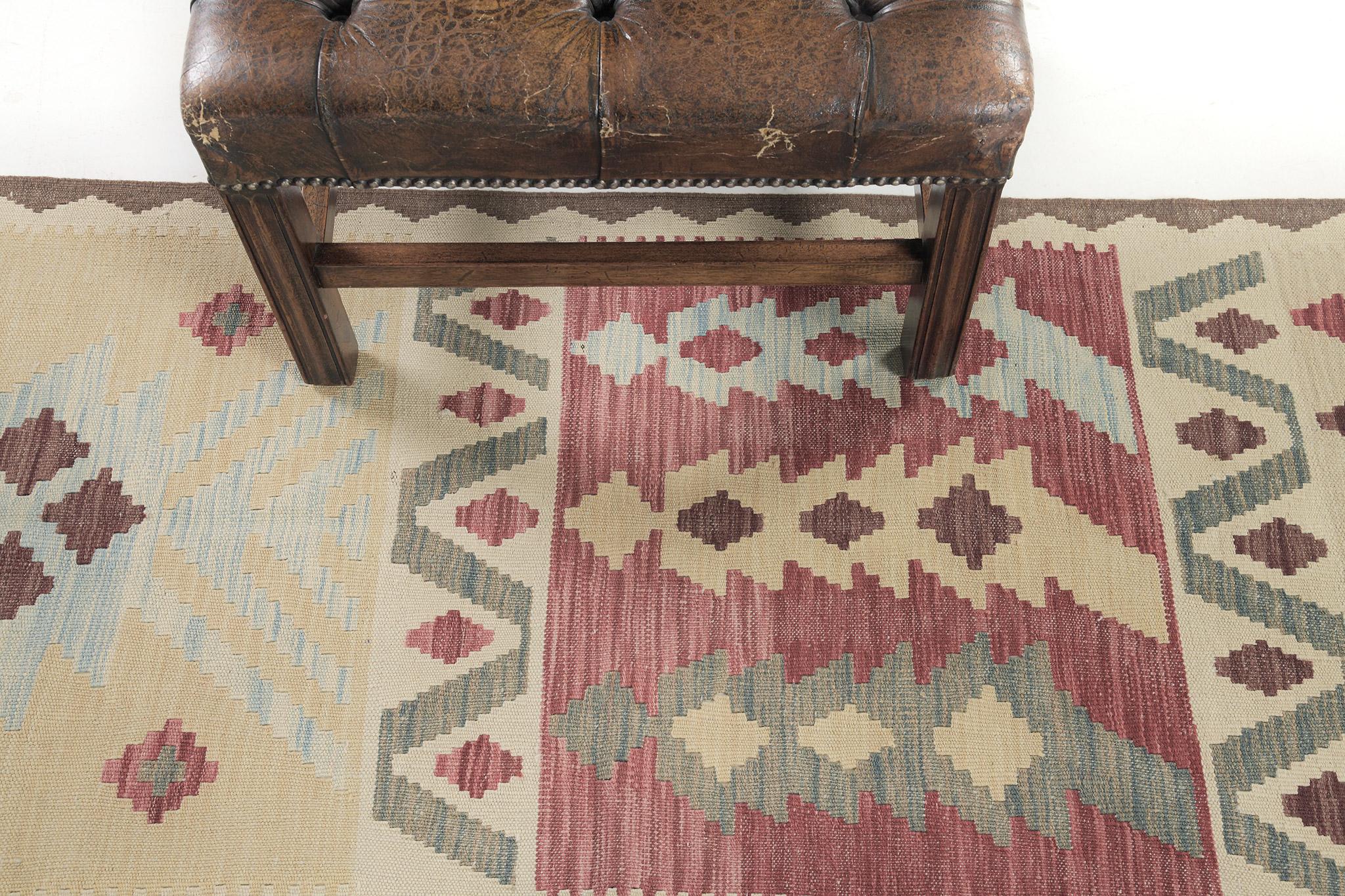 Mehraban Vintage-Stil Stammes natürlichen Farbstoff flach weben Kilim im Zustand „Neu“ im Angebot in WEST HOLLYWOOD, CA