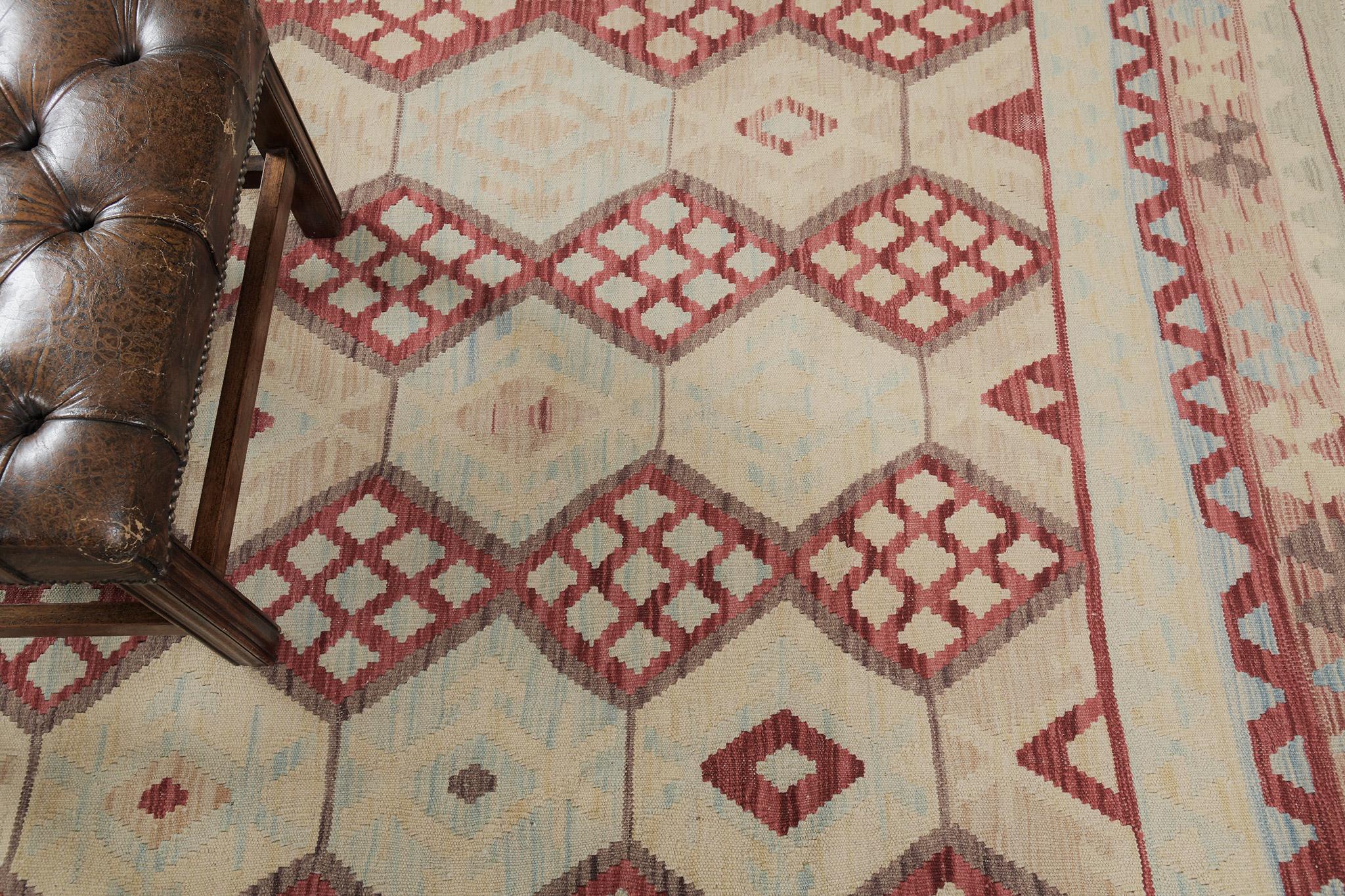 Mehraban Vintage Style Tribal Natural Dye Flat Weave Kilim In New Condition For Sale In WEST HOLLYWOOD, CA