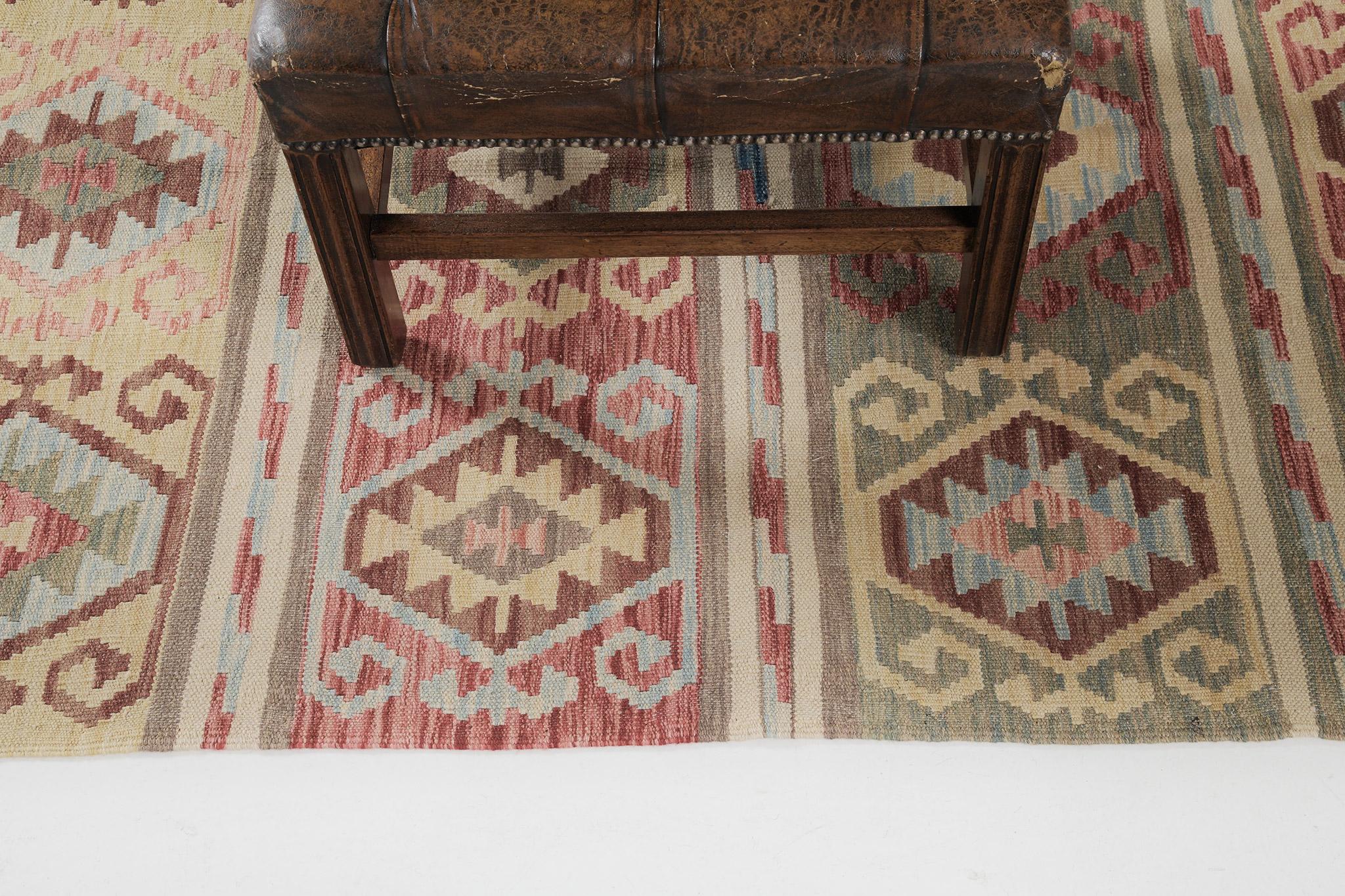 Mehraban Vintage Style Tribal Natural Dye Flat Weave Kilim In New Condition For Sale In WEST HOLLYWOOD, CA