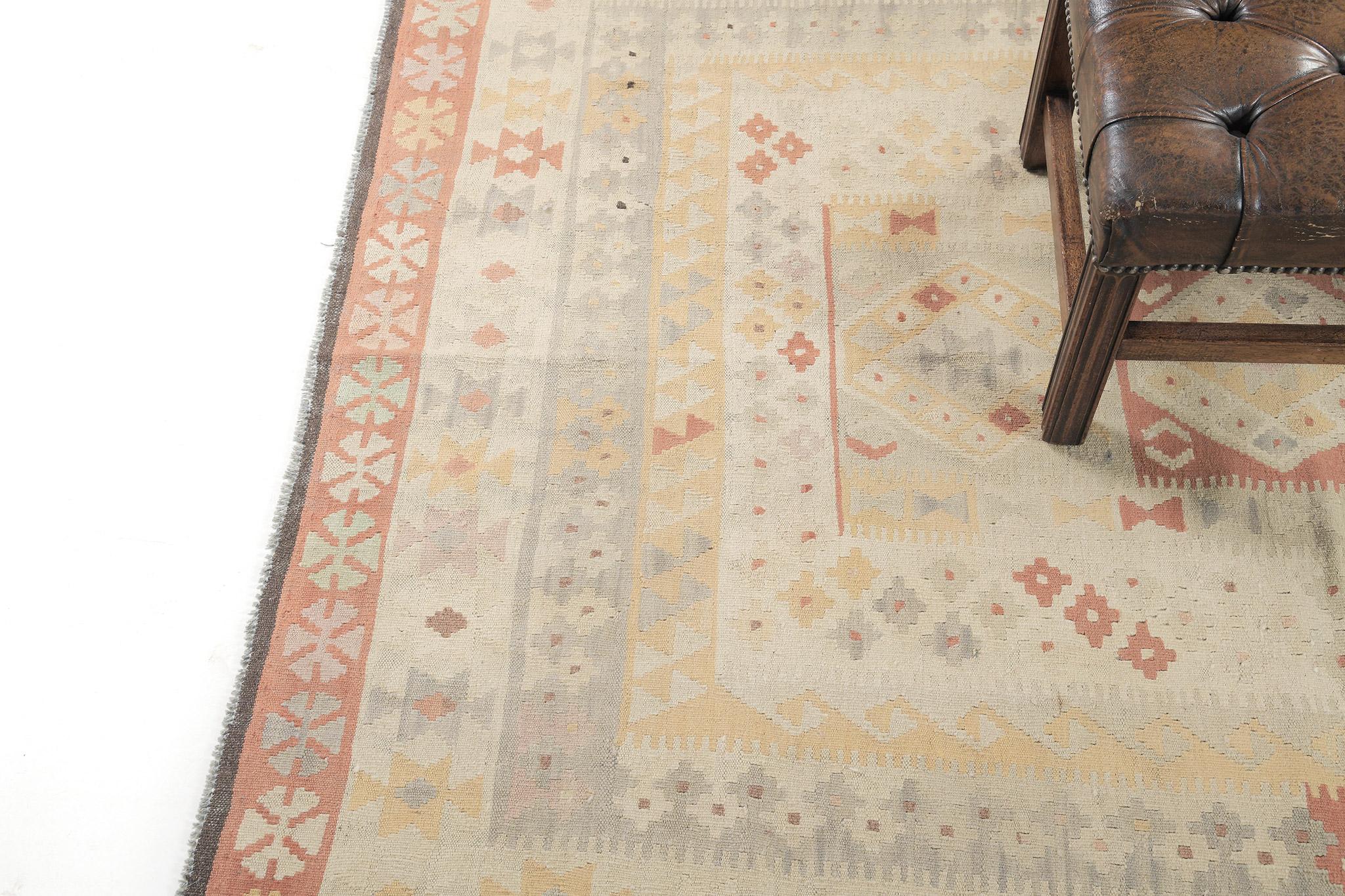 Mehraban Vintage-Stil Stammes natürlichen Farbstoff flach weben Kilim im Zustand „Neu“ im Angebot in WEST HOLLYWOOD, CA