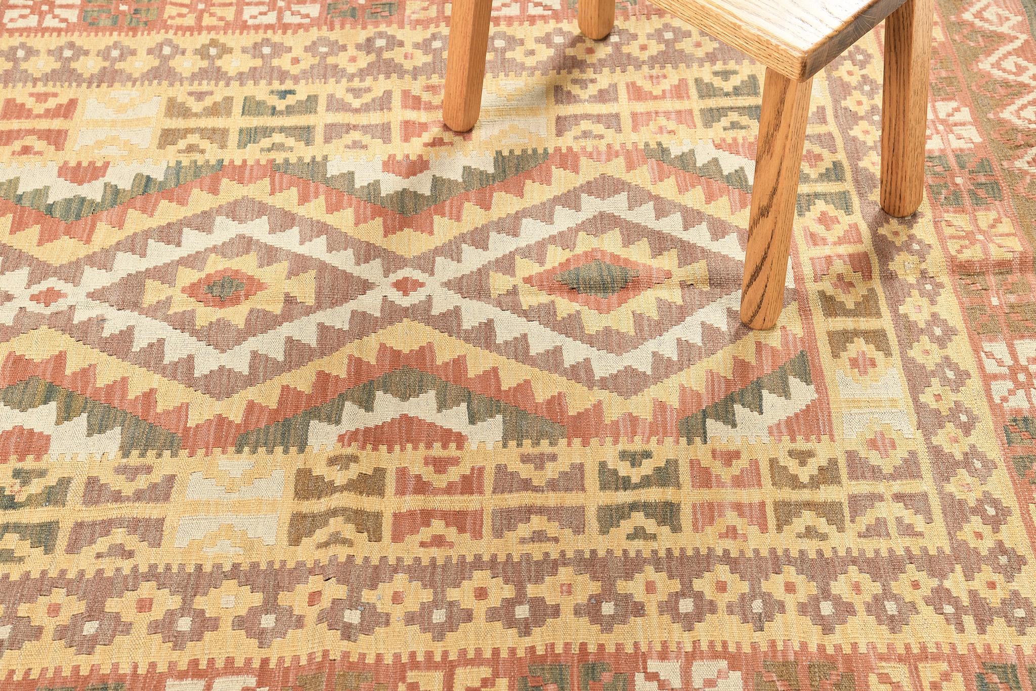 Mehraban Vintage-Stil Stammes natürlichen Farbstoff flach weben Kilim im Zustand „Neu“ im Angebot in WEST HOLLYWOOD, CA