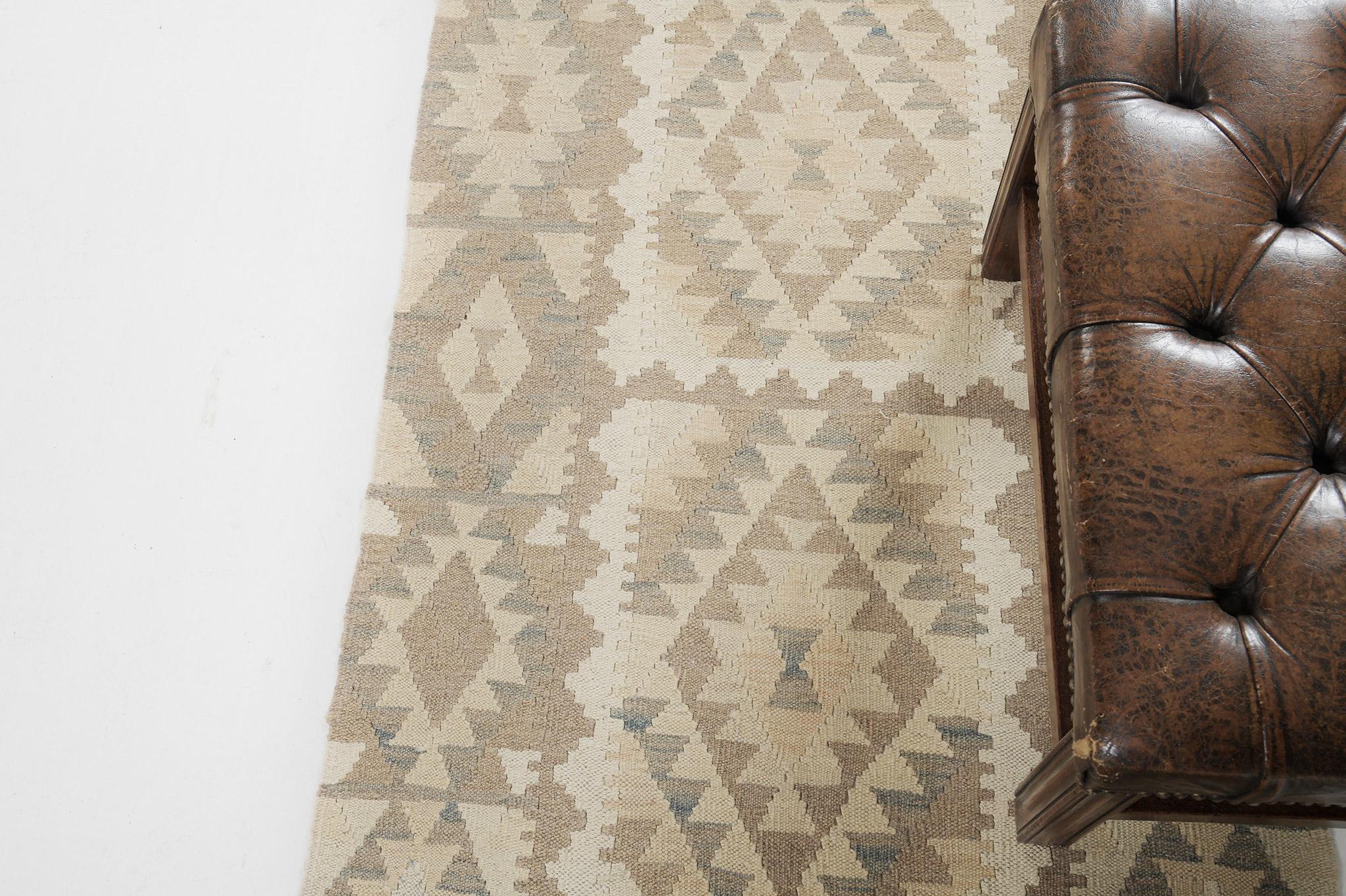 Mehraban Vintage-Stil Stammes natürlichen Farbstoff flach weben Kilim (21. Jahrhundert und zeitgenössisch) im Angebot