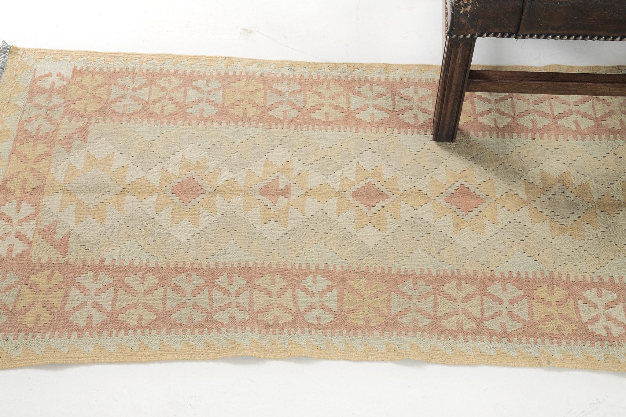 Mehraban Vintage Style Tribal Natural Dye Flat Weave Kilim Runner In New Condition For Sale In WEST HOLLYWOOD, CA