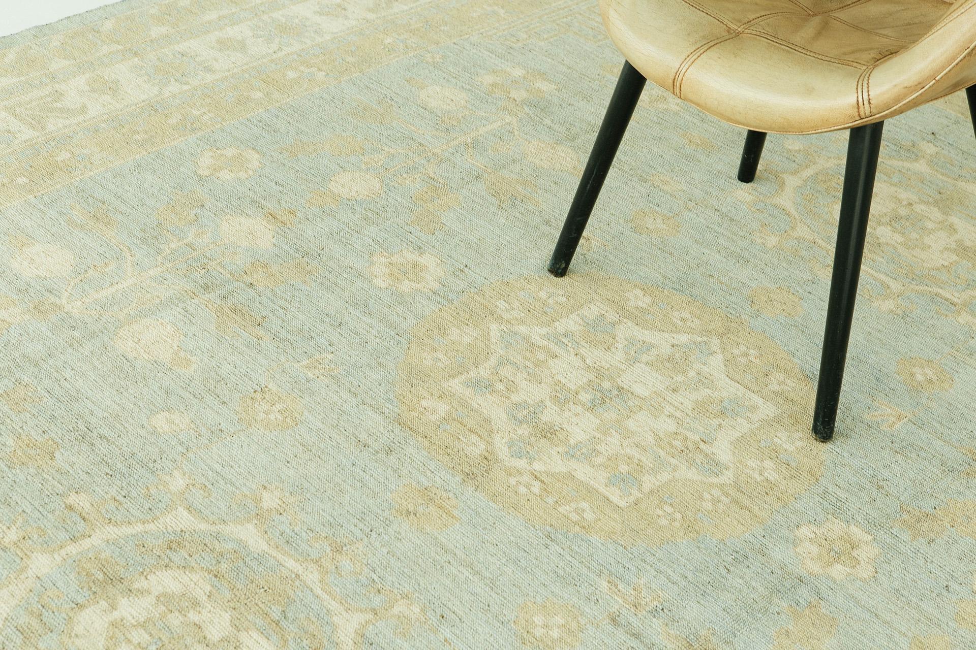 This Varamin design runner has details of mina-Khani daisies repeated all over the field that creates a stunning harmony in a neutral scheme. accented with muted earth tones are also magnificently added to create a dramatic and stunning creation.