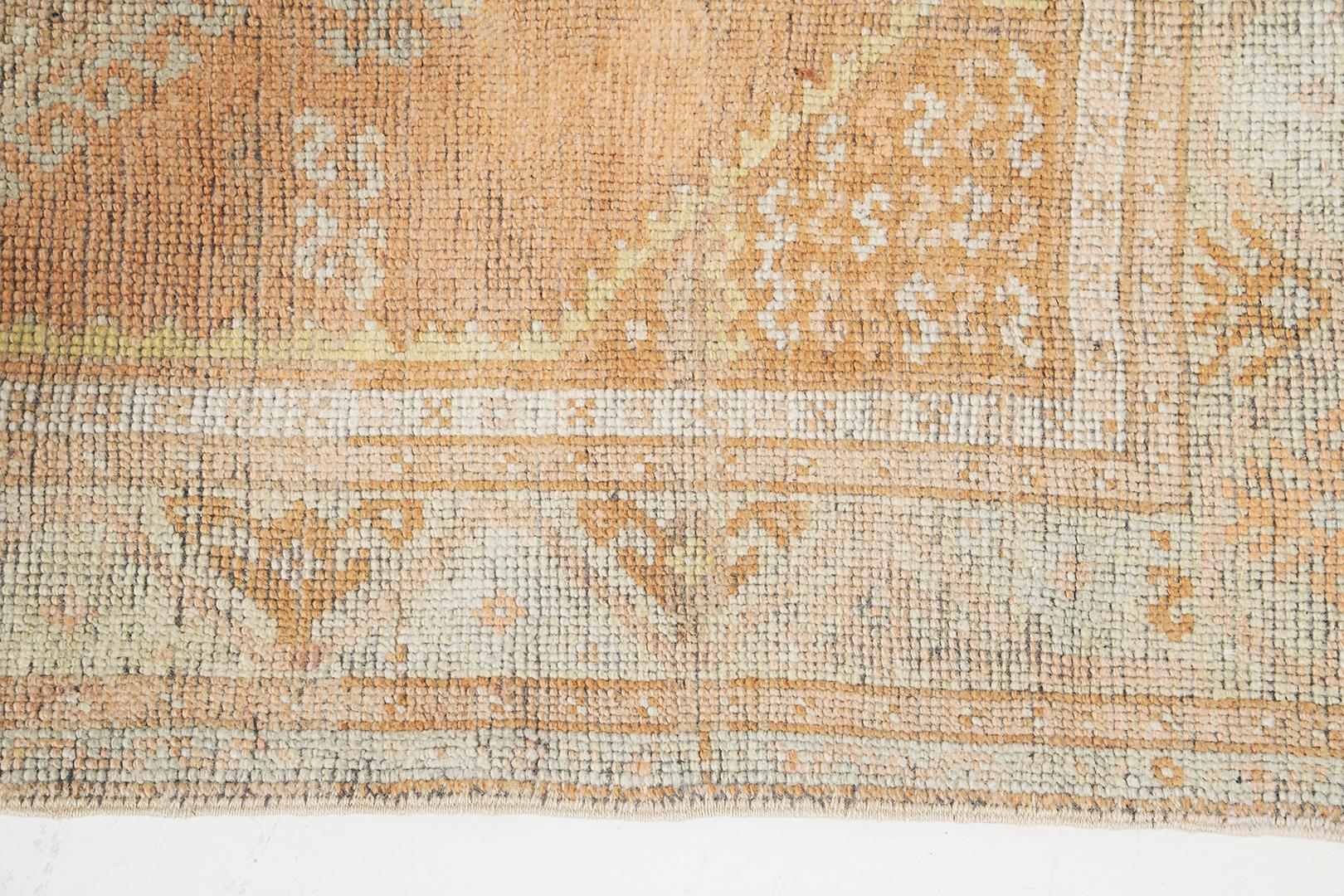 Hand-Knotted Mehraban Vintage Turkish Anatolian For Sale