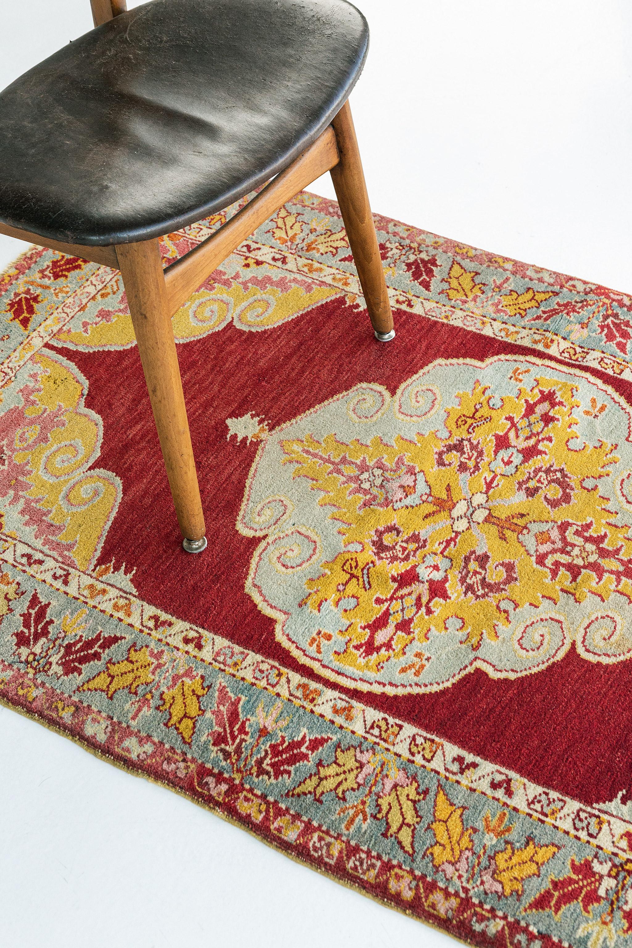 Mehraban Vintage Turkish Anatolian Rug In Good Condition For Sale In WEST HOLLYWOOD, CA