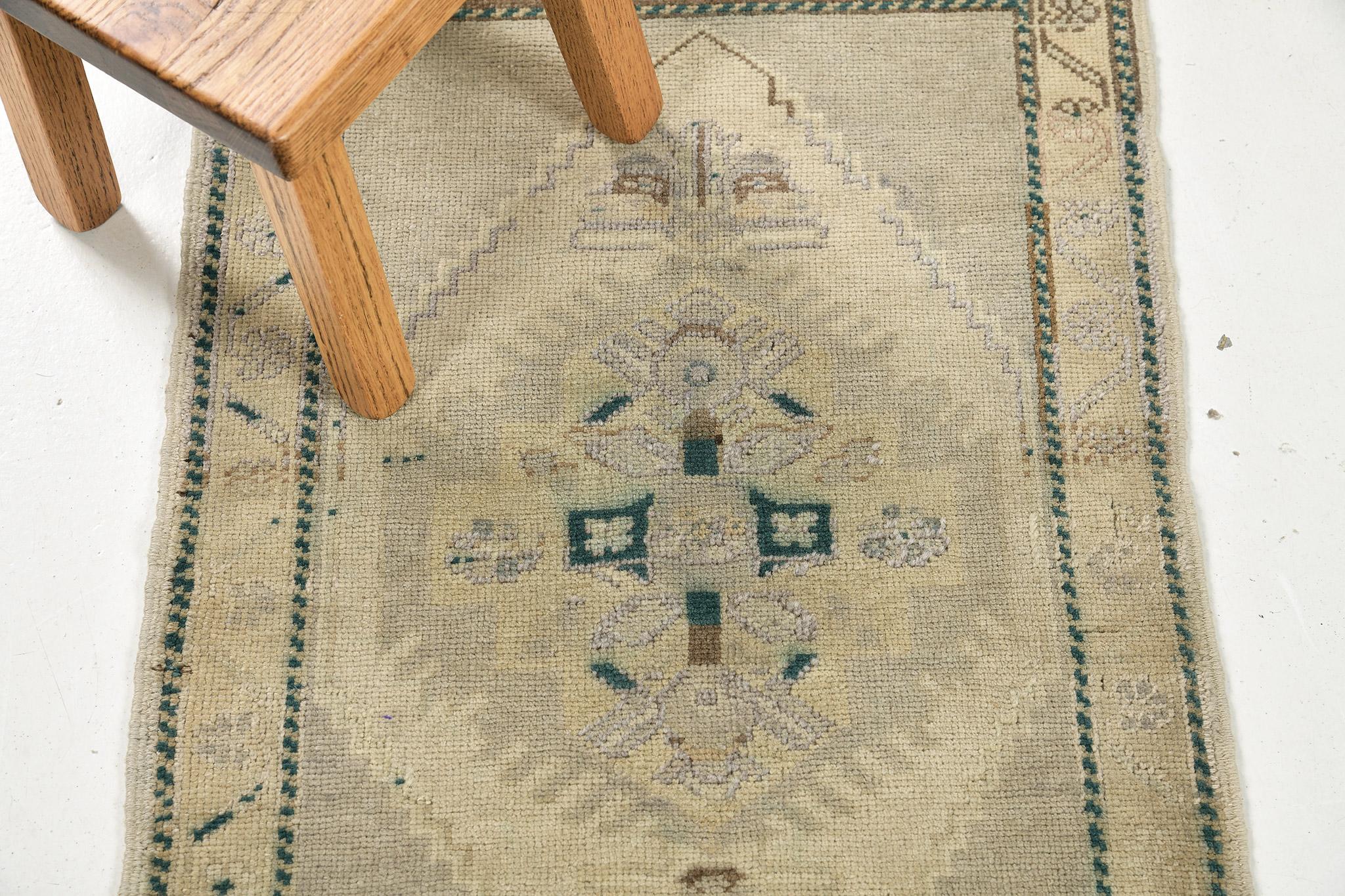 Mid-20th Century Mehraban Vintage Turkish Anatolian Rug For Sale