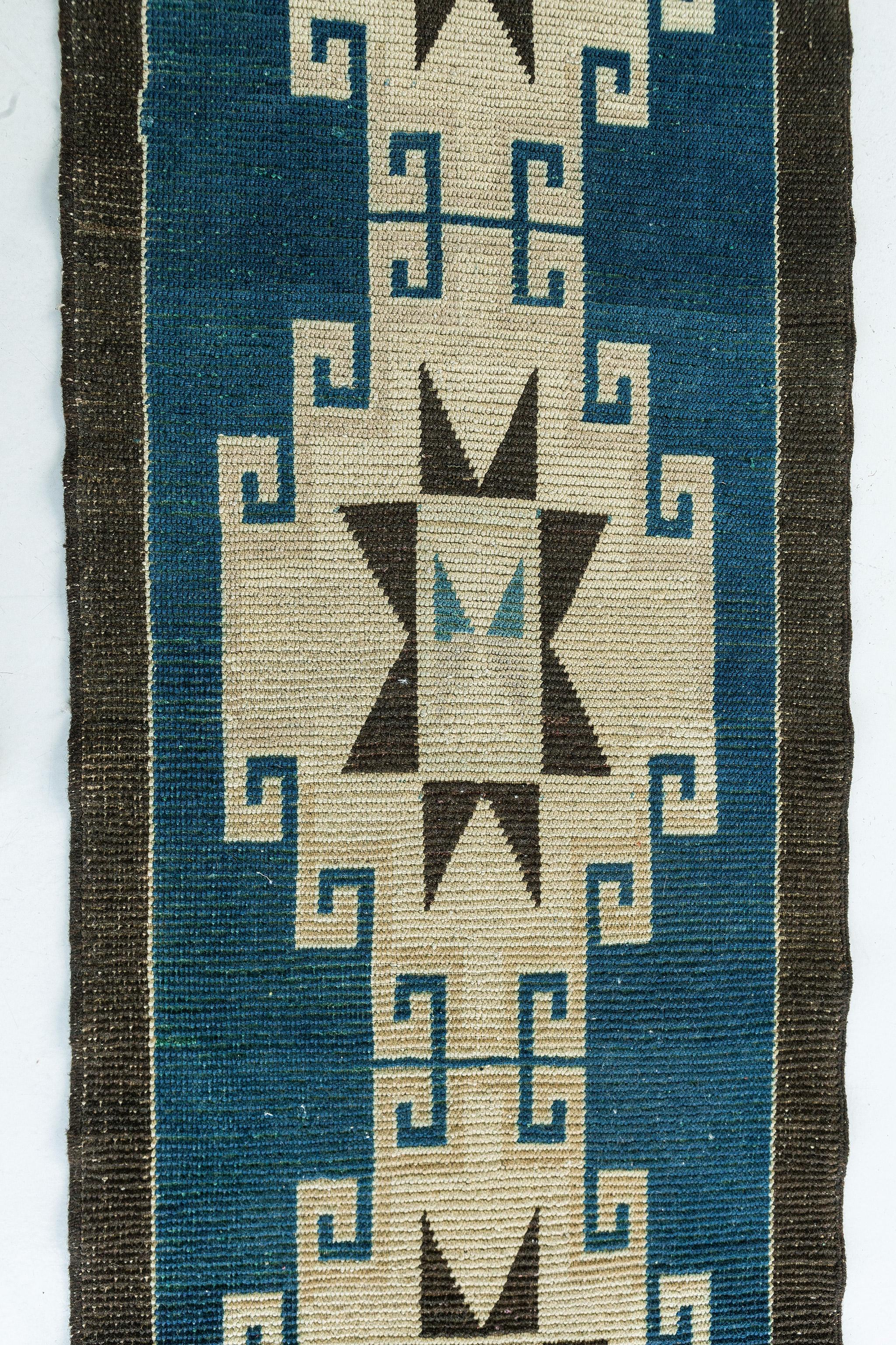Early 20th Century Mehraban Vintage Turkish Anatolian Rug For Sale