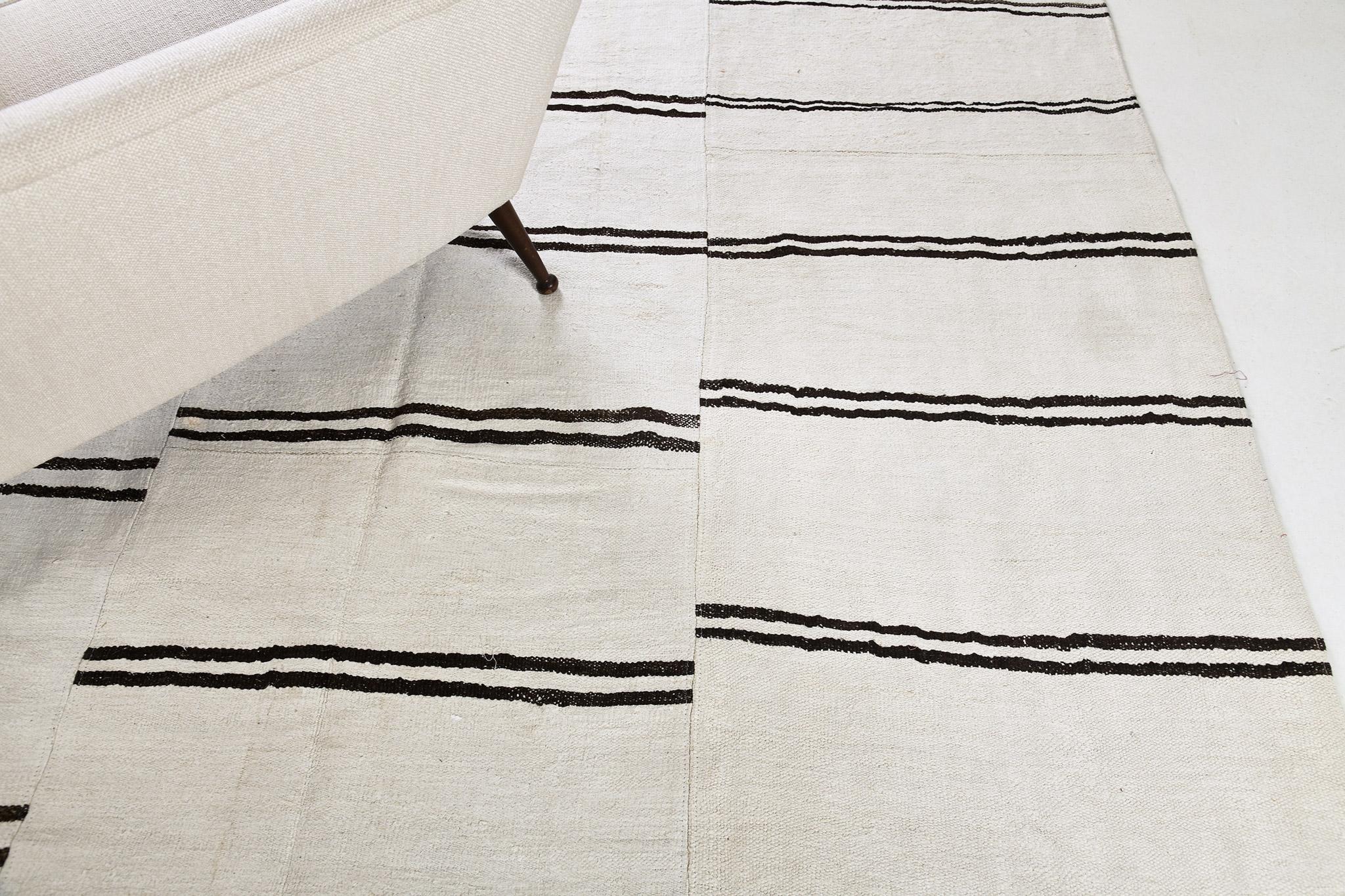Mehraban Duz Kilim turc vintage Bon état - En vente à WEST HOLLYWOOD, CA