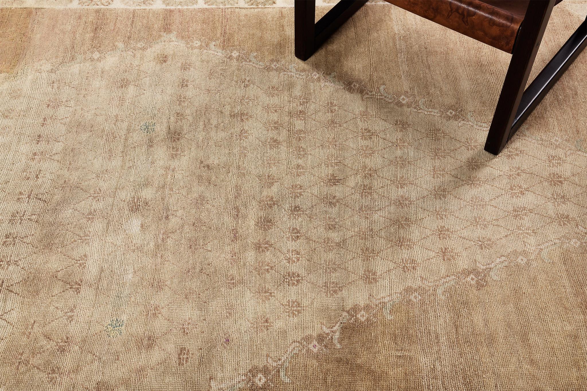 Rug Number
31629
Size
5' 10