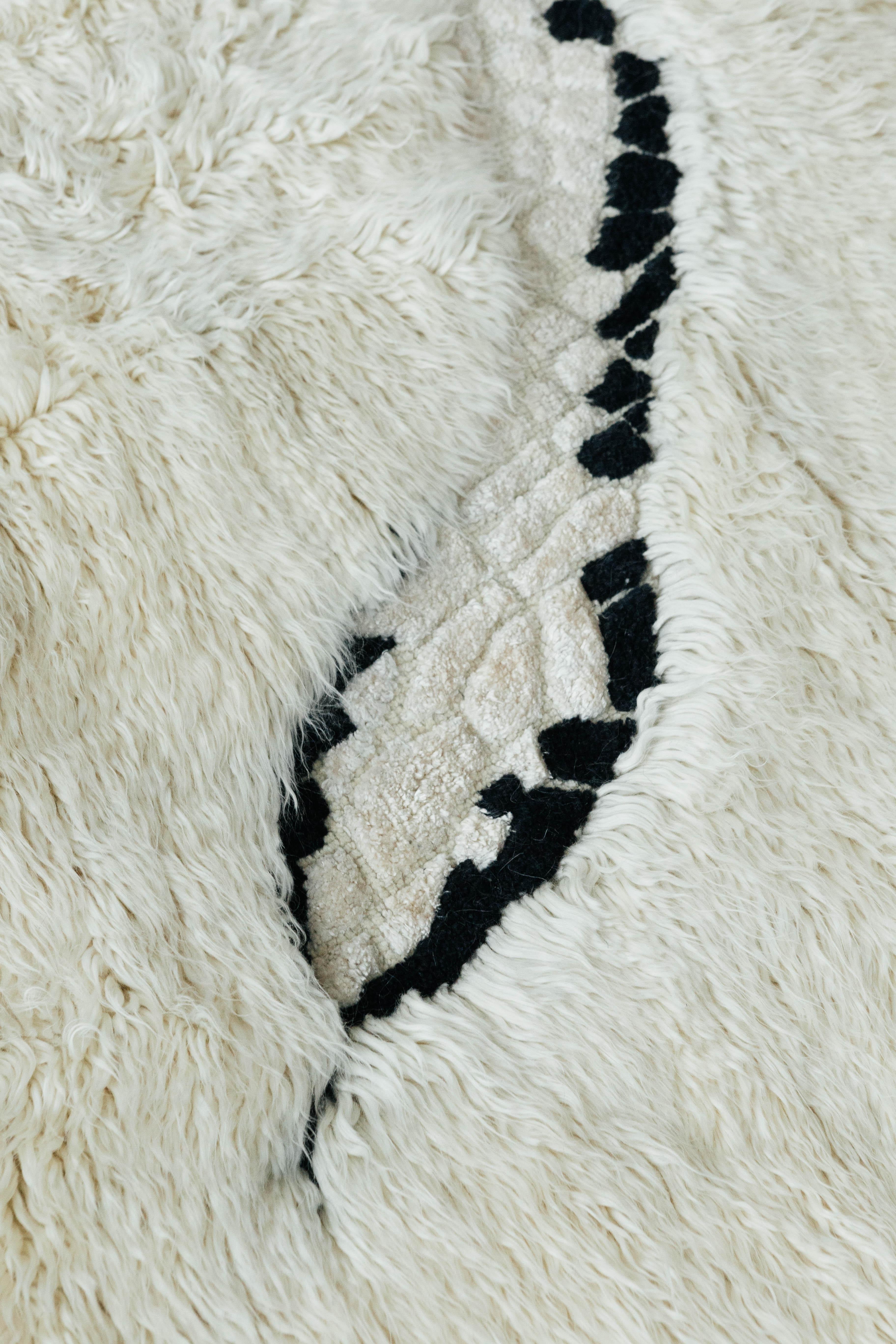 black and white snake rug