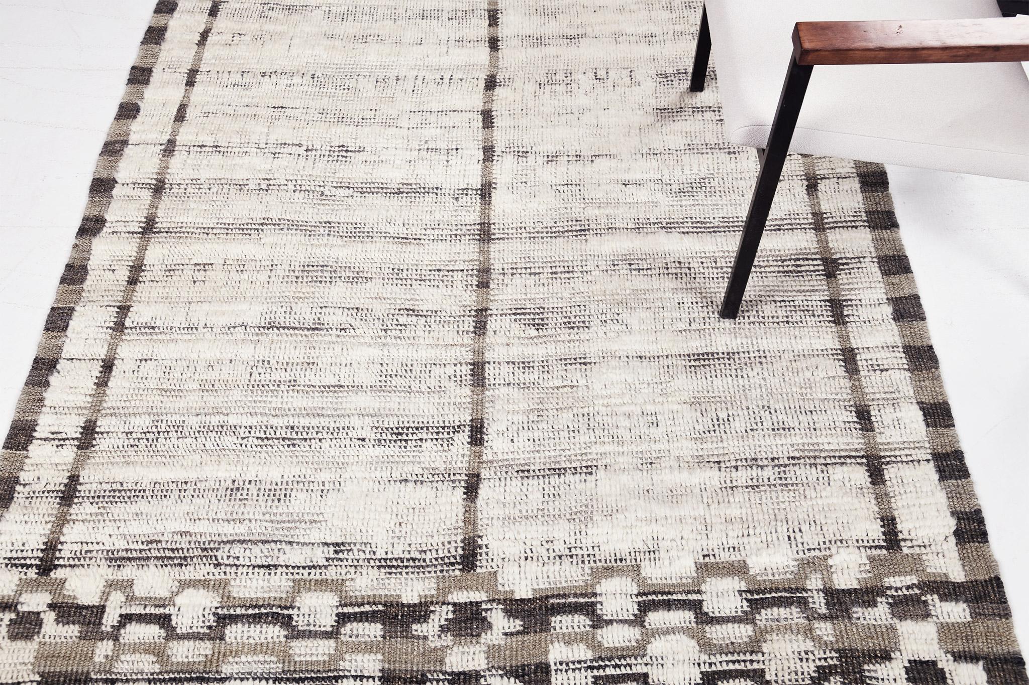 Numéro de tapis
32129
Taille
4' 7