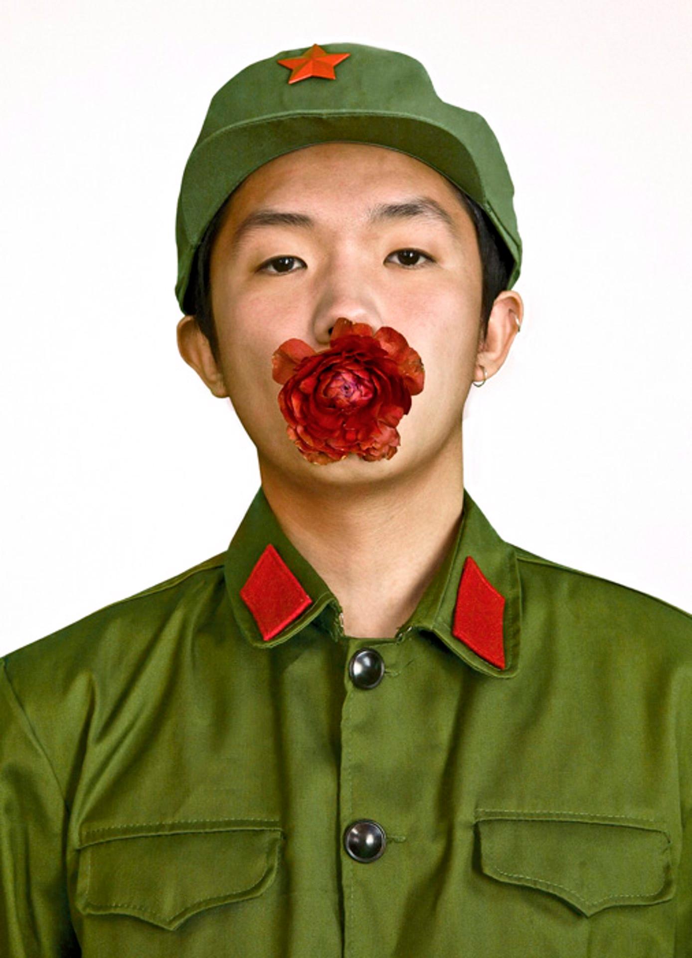 Fai sbocciare mille fiori: 8075, 2015 - Mixed Media Art di Mei Xian Qiu