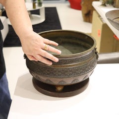 MEIJI 1868 Imperial Japan Round Hibachi Vase In Bronze With Carved Wood Base