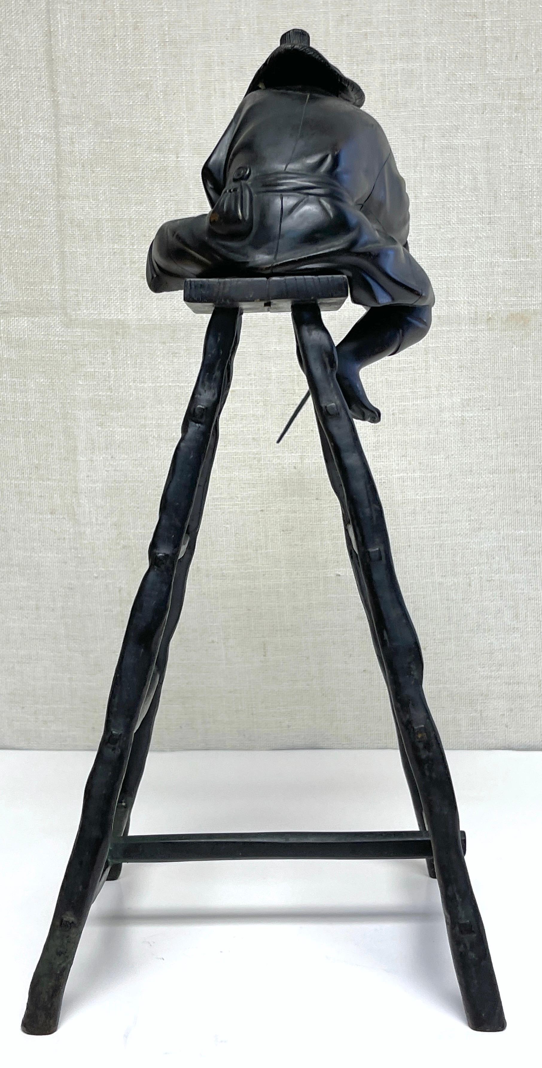 Okimono Meiji de bronce de pescador, sellado Masatsune Saku en venta 3