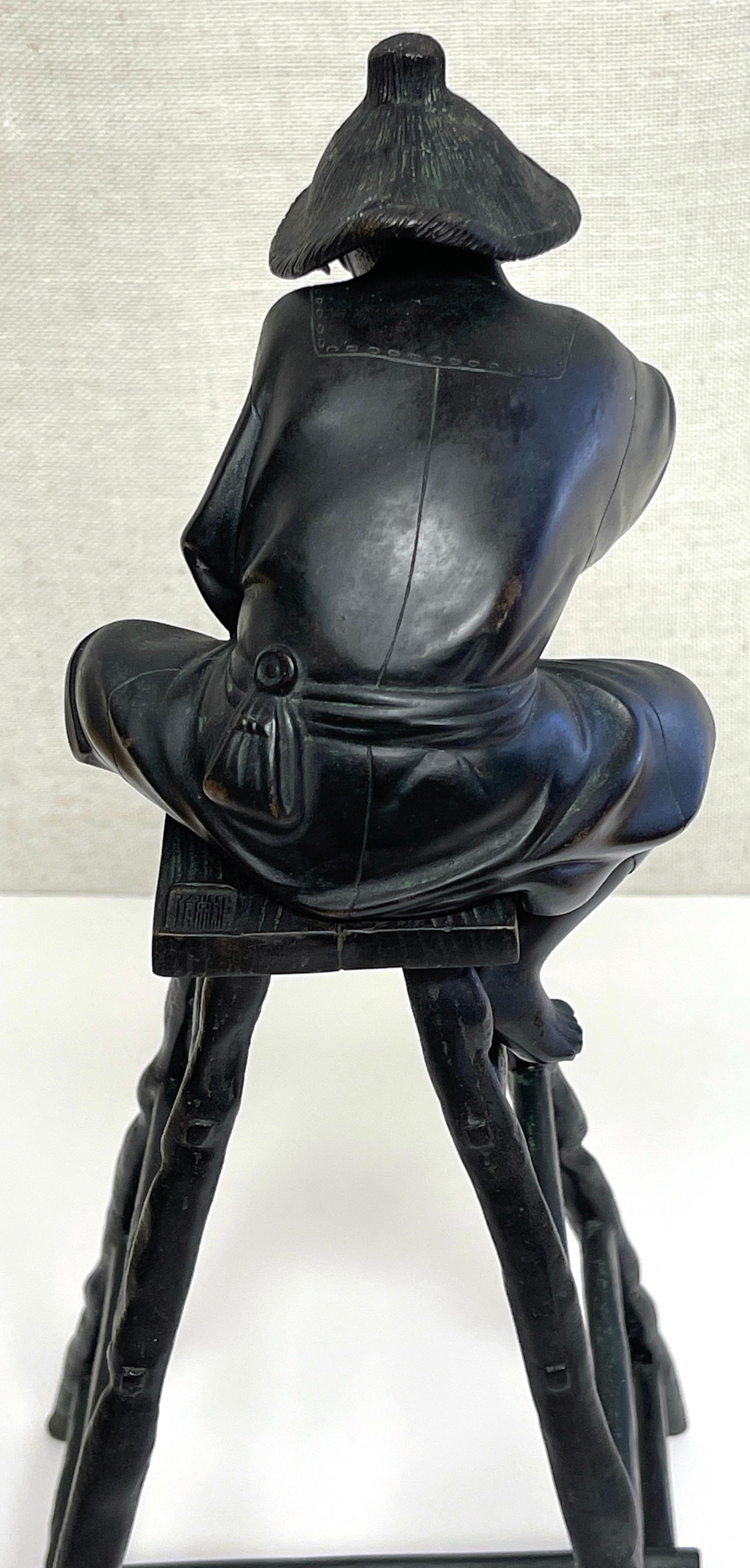 Okimono Meiji de bronce de pescador, sellado Masatsune Saku en venta 4