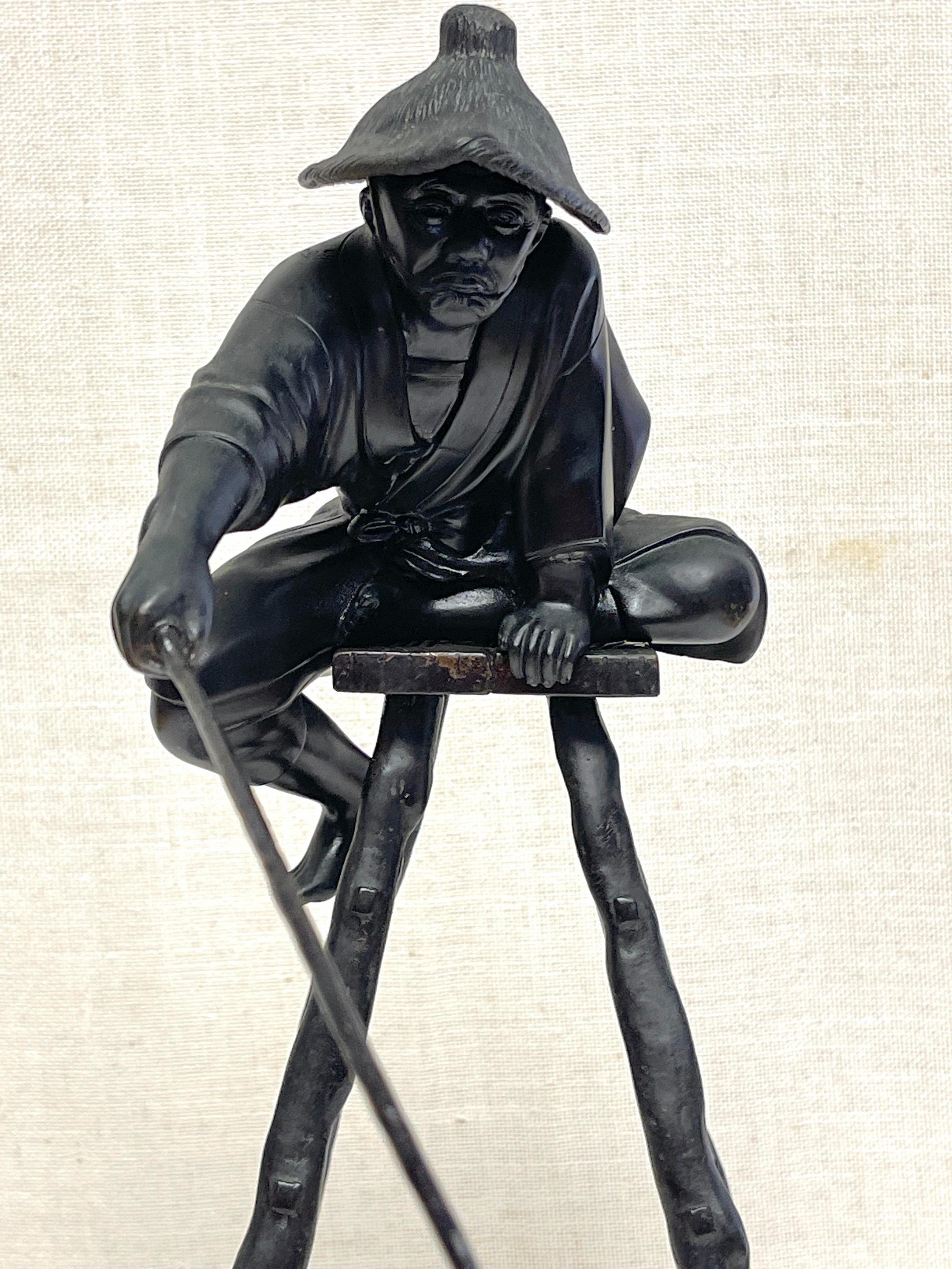 Okimono Meiji de bronce de pescador, sellado Masatsune Saku en venta 9