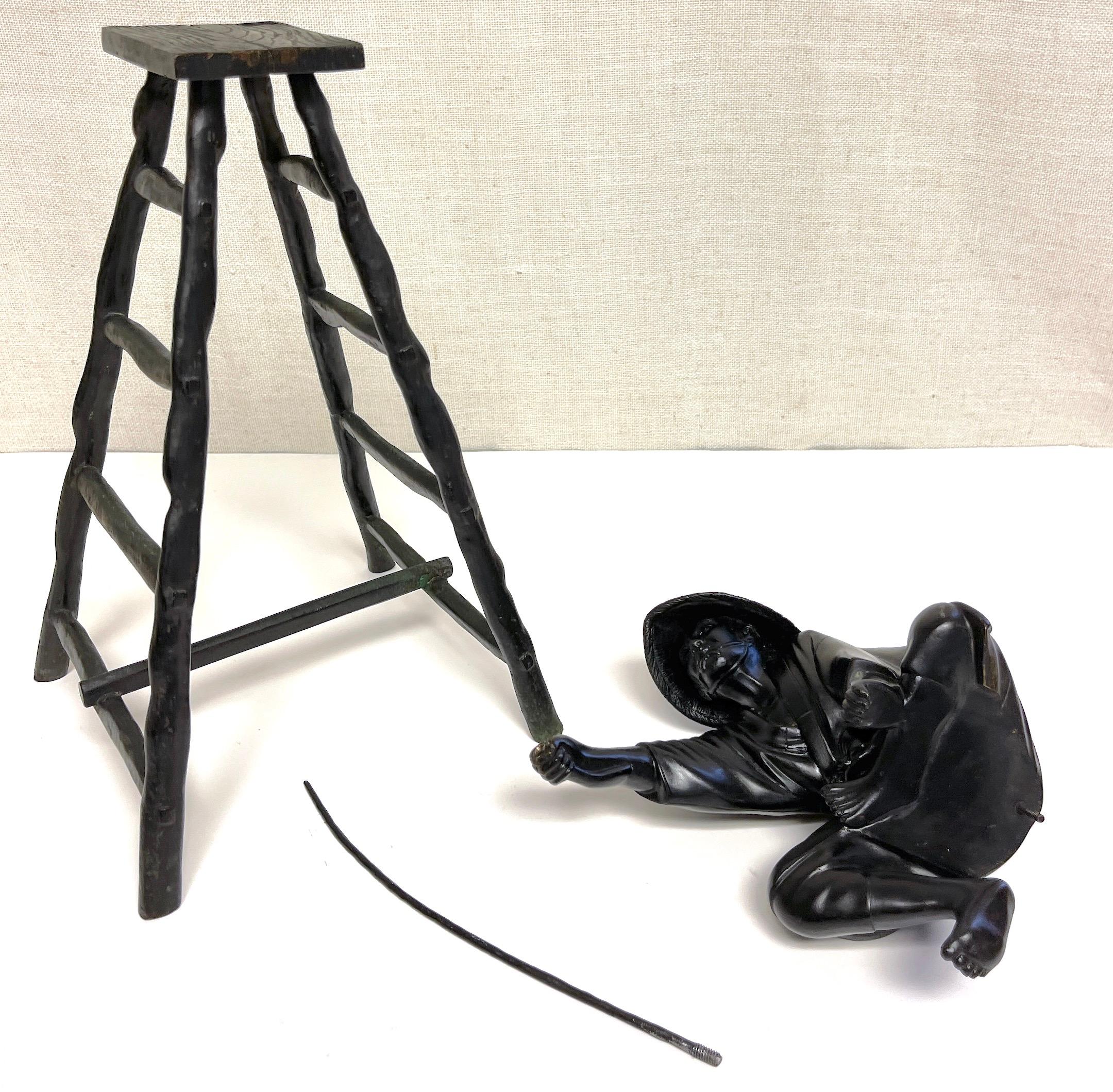 Okimono Meiji de bronce de pescador, sellado Masatsune Saku en venta 13