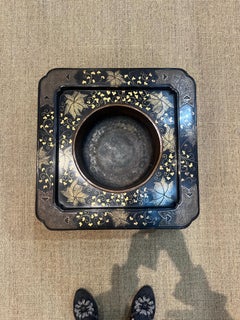 Meiji Era Japanese Lacquer Hibachi/Brazier with Intricate Gilded Details