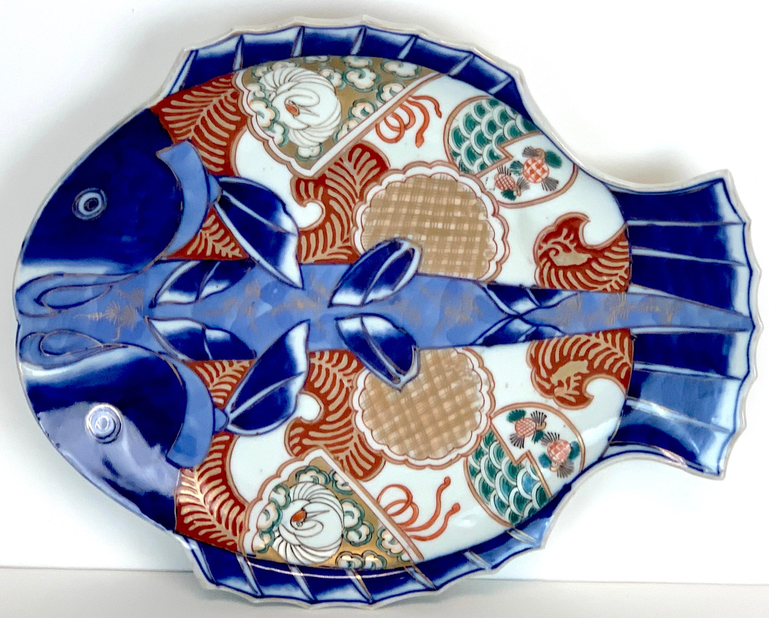 Meiji Imari Celadon fish plate IV
A fine example, well decorated, good size, Unmarked, circa 1890
This examples measures 11-inches wide x 9.5-inches high.
Part of a collection of eight fine Imari examples, The IV is for internal inventory