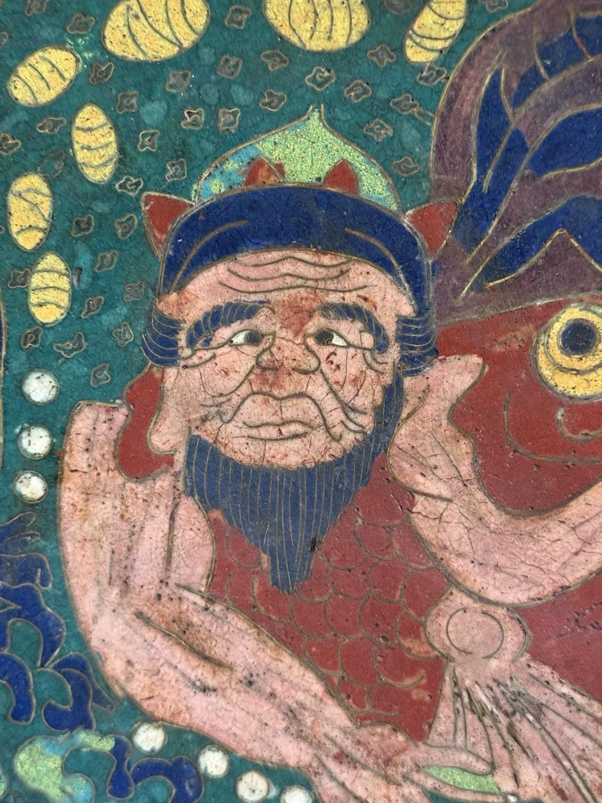 Meiji Japanese Cloisonne Charger Urashima Taro Riding the Sea Bream Mythological (Emaille) im Angebot